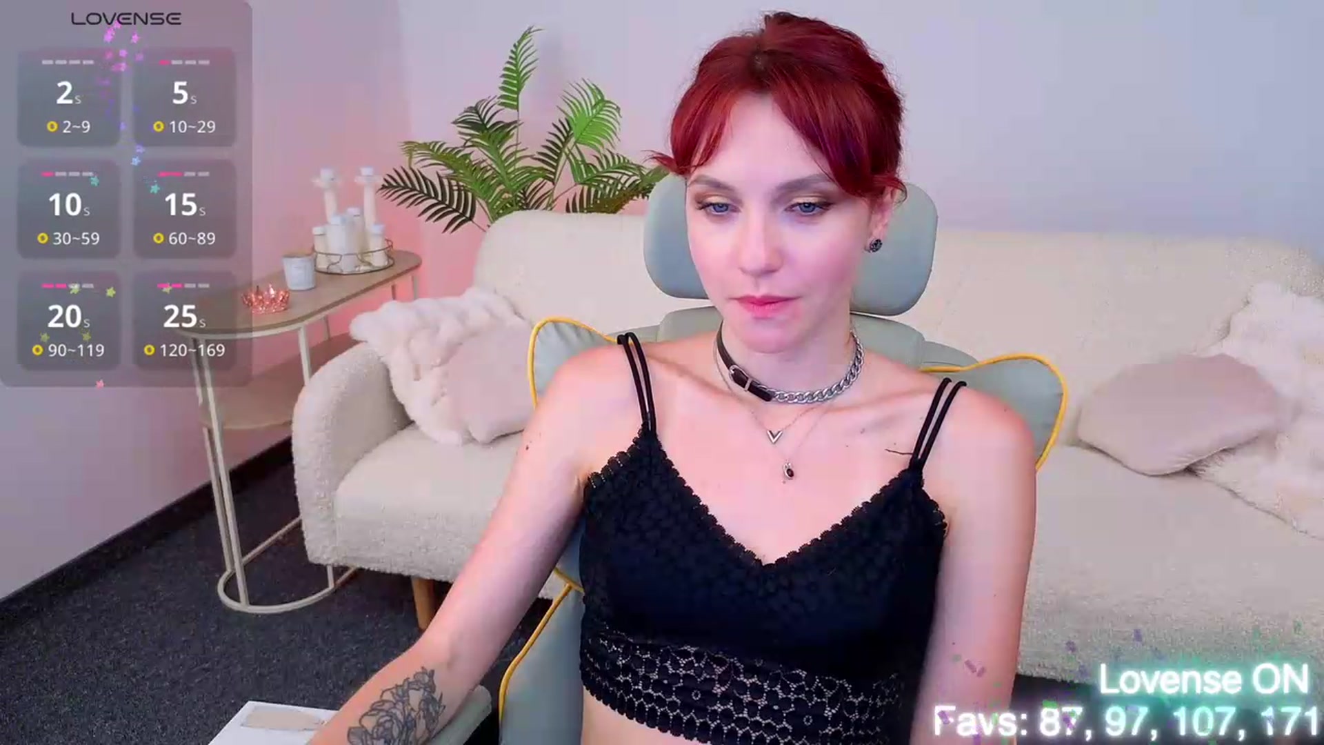 Gallery image thumbnail from Velanique's myfreecams stream on, 08/06/2026, 19:18 image 3 of 20