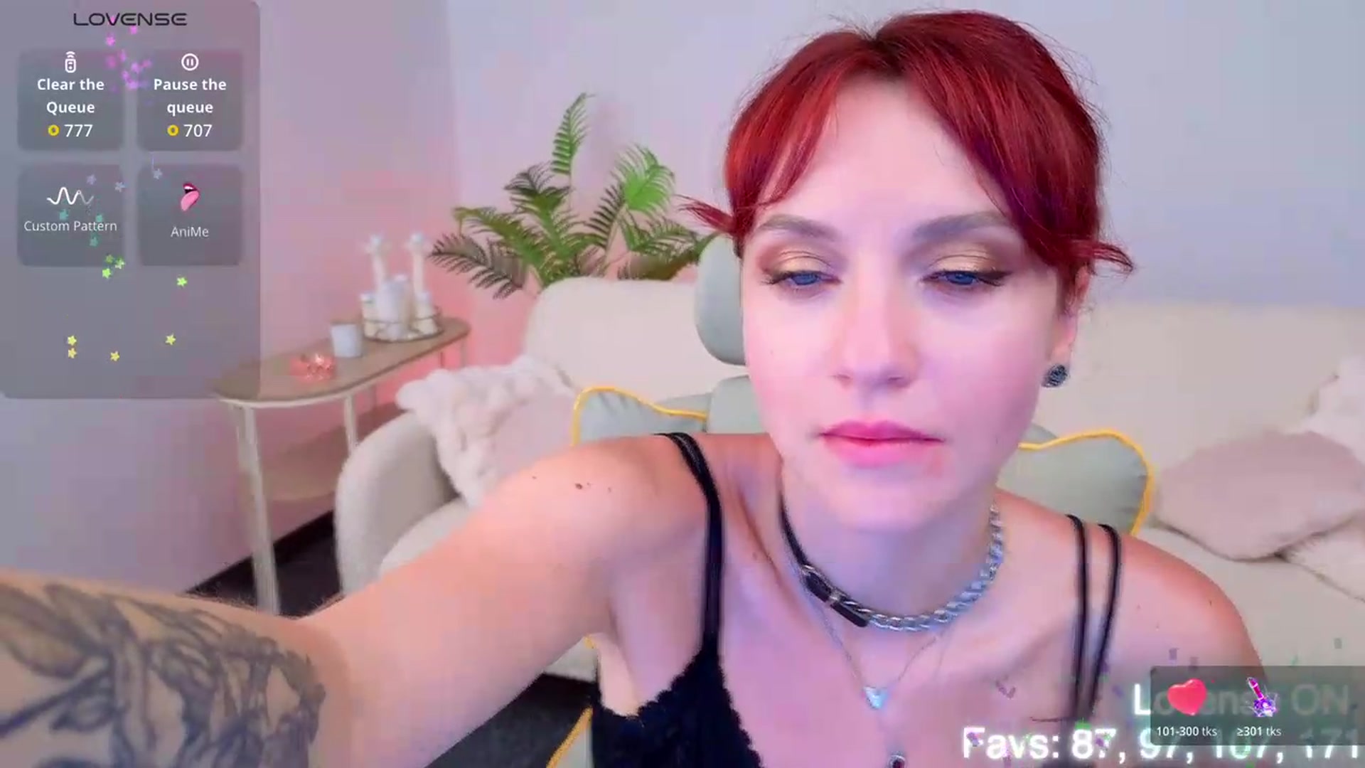 Gallery image thumbnail from Velanique's myfreecams stream on, 08/06/2026, 19:18 image 6 of 20