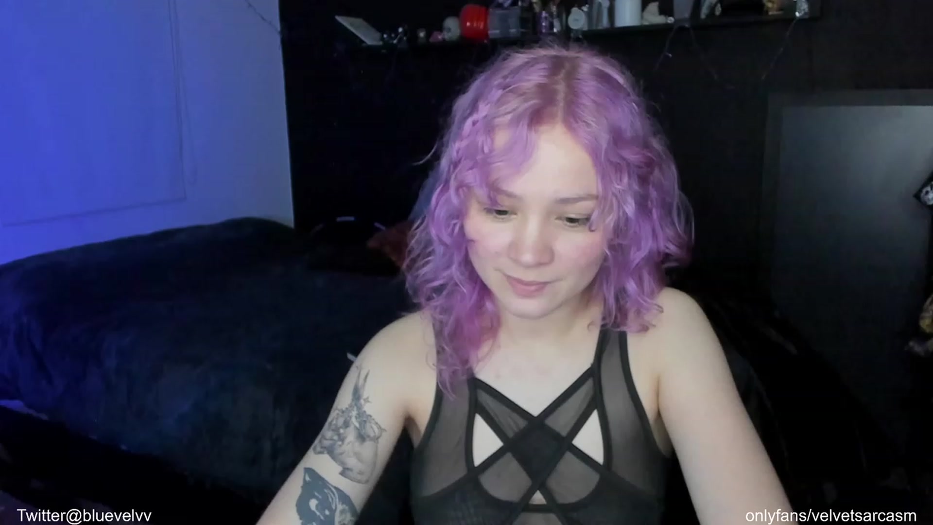 Gallery image thumbnail from VelvetSarcasm's myfreecams stream on, 05/15/2023, 04:57 image 8 of 20