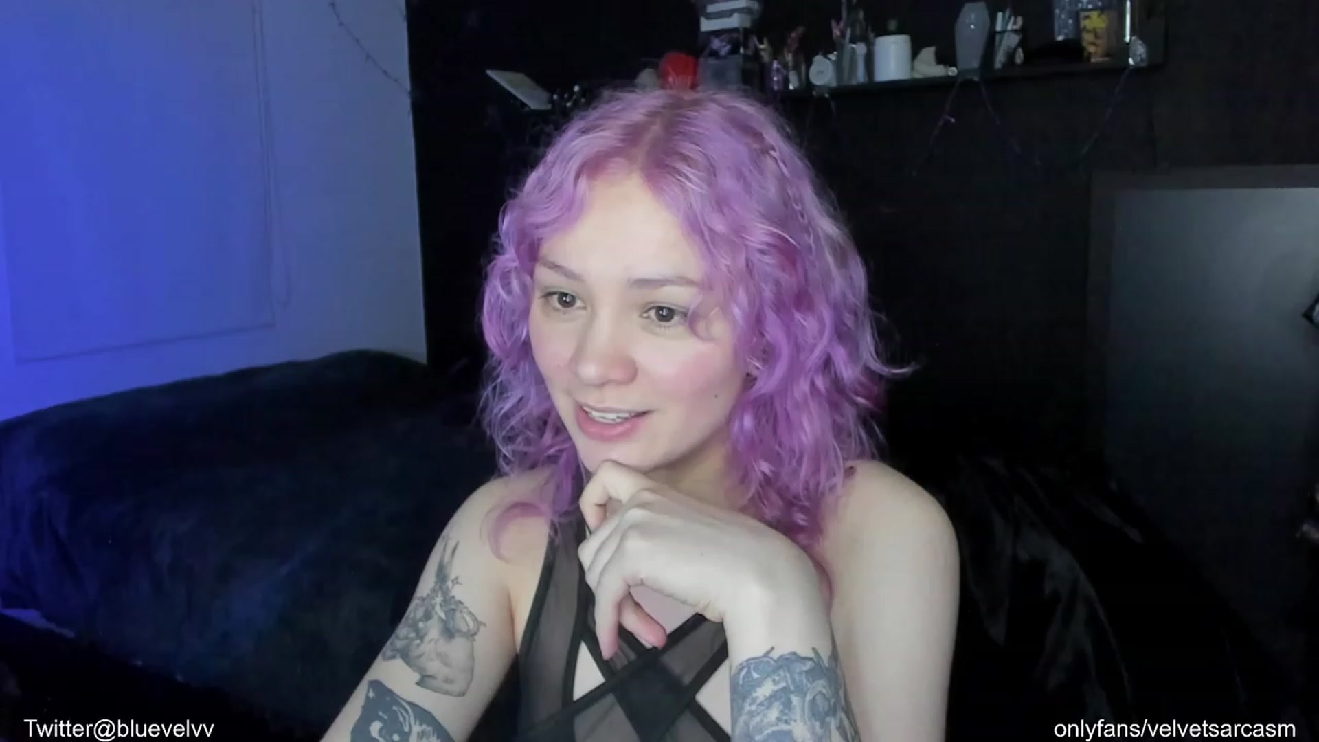 Gallery image thumbnail from VelvetSarcasm's myfreecams stream on, 05/15/2023, 04:57 image 17 of 20