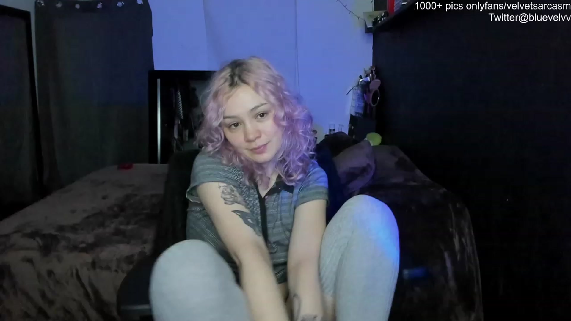 Gallery image thumbnail from VelvetSarcasm's myfreecams stream on, 06/26/2023, 05:32 image 2 of 20