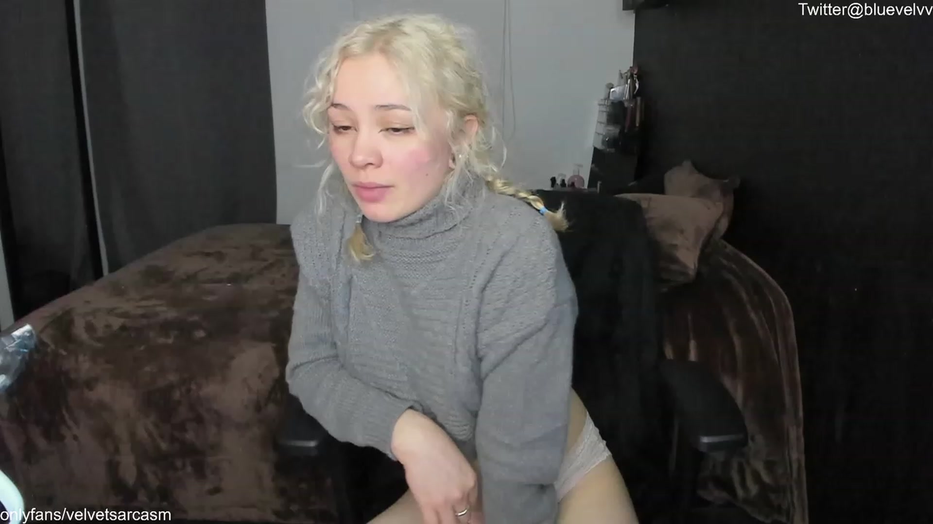 Gallery image thumbnail from VelvetSarcasm's myfreecams stream on, 07/15/2023, 07:48 image 17 of 20