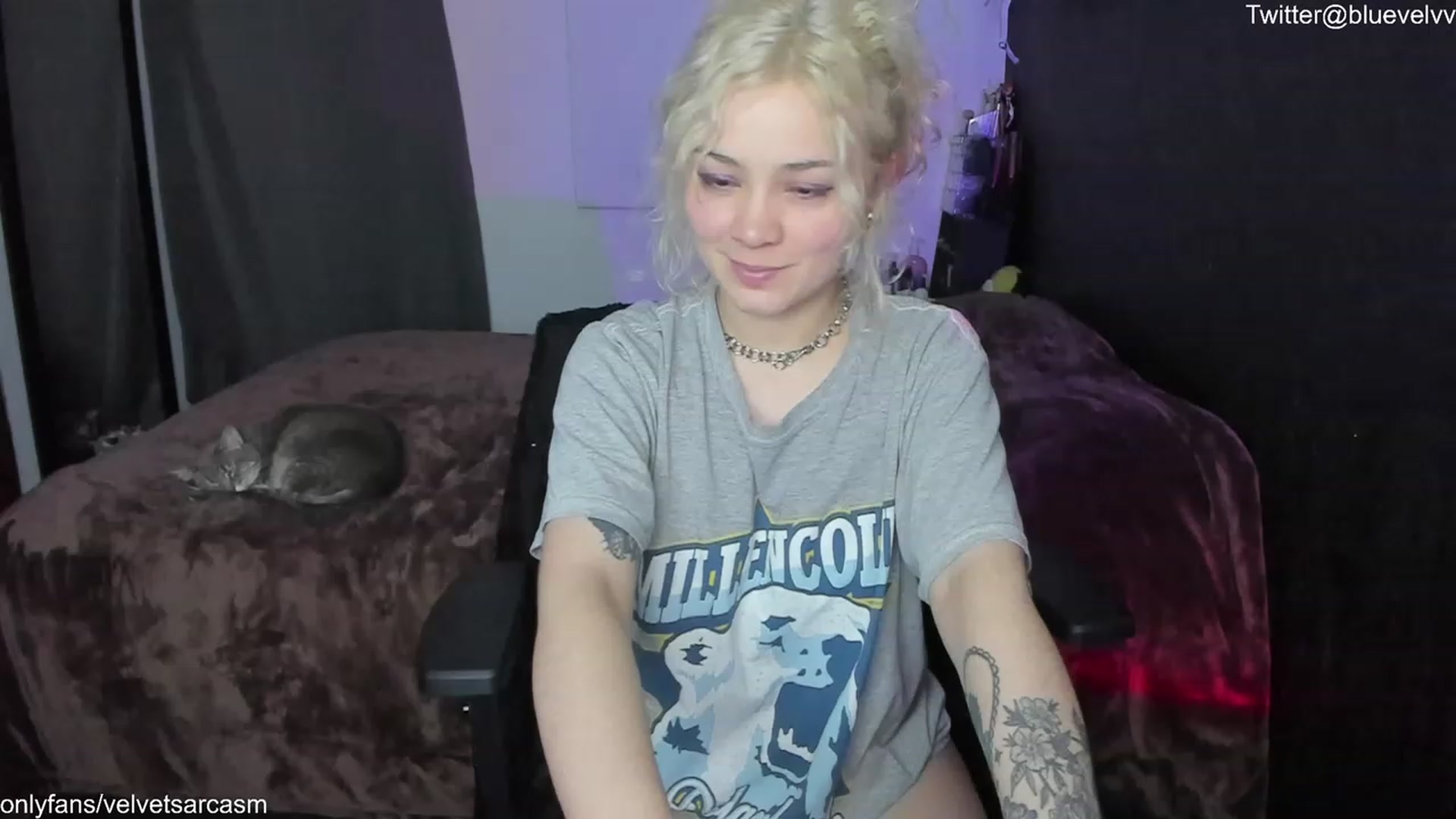 Gallery image thumbnail from VelvetSarcasm's myfreecams stream on, 07/16/2023, 07:18 image 18 of 20