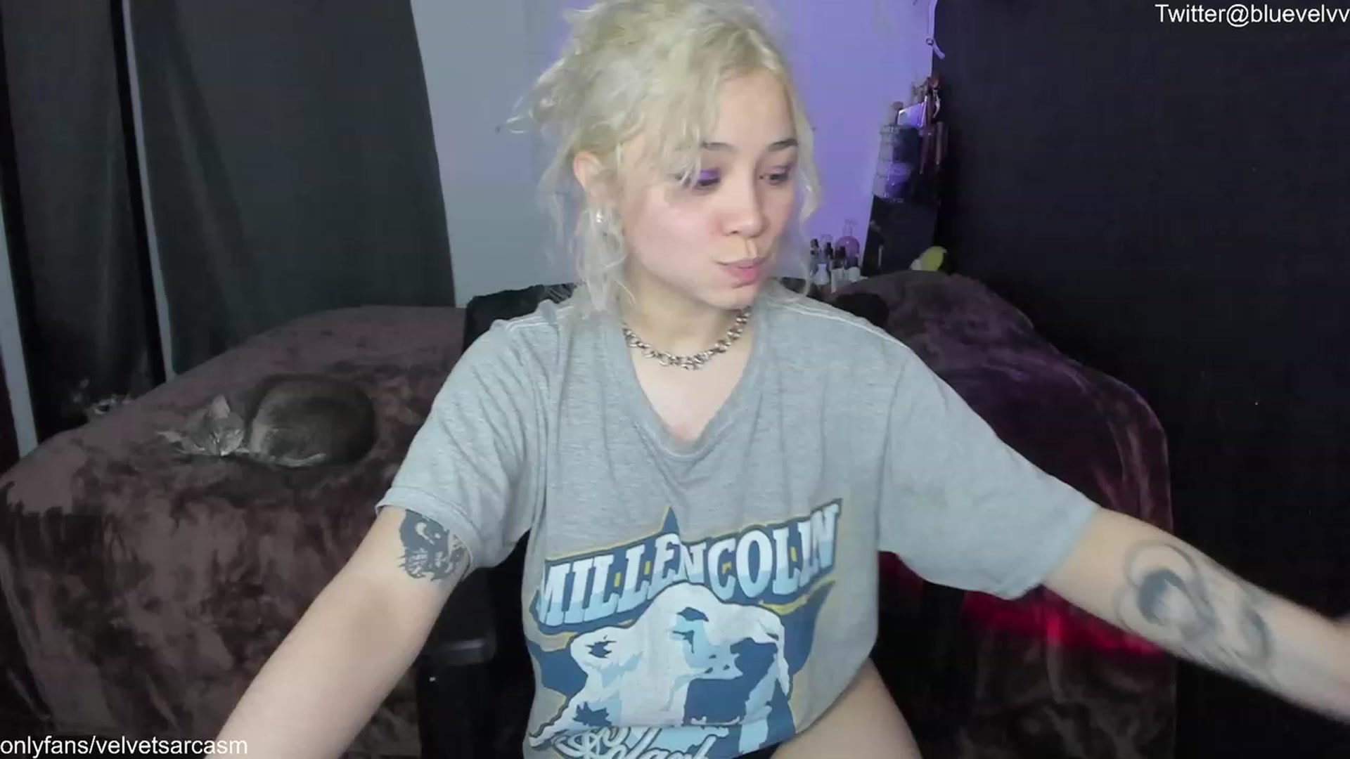 Gallery image thumbnail from VelvetSarcasm's myfreecams stream on, 07/16/2023, 07:18 image 10 of 20