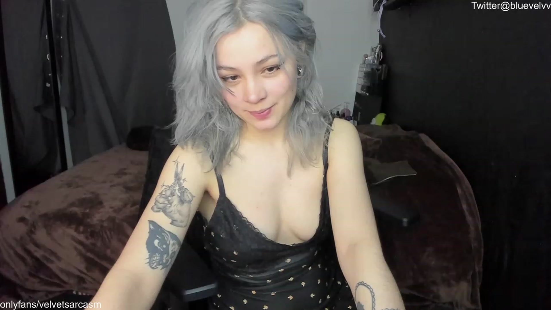 Gallery image thumbnail from VelvetSarcasm's myfreecams stream on, 07/22/2023, 07:21 image 16 of 20