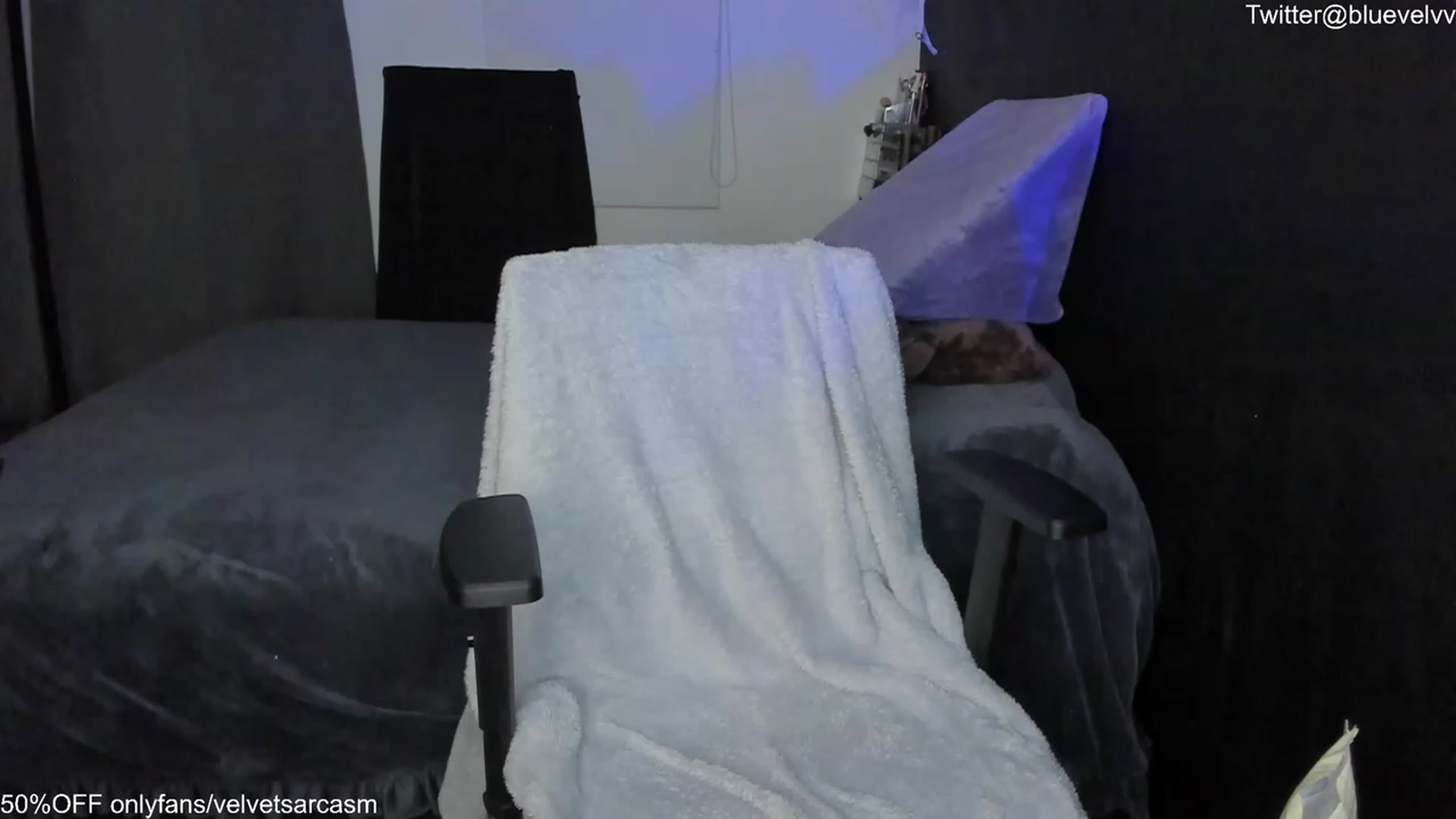Gallery image thumbnail from VelvetSarcasm's myfreecams stream on, 08/13/2023, 02:57 image 7 of 20