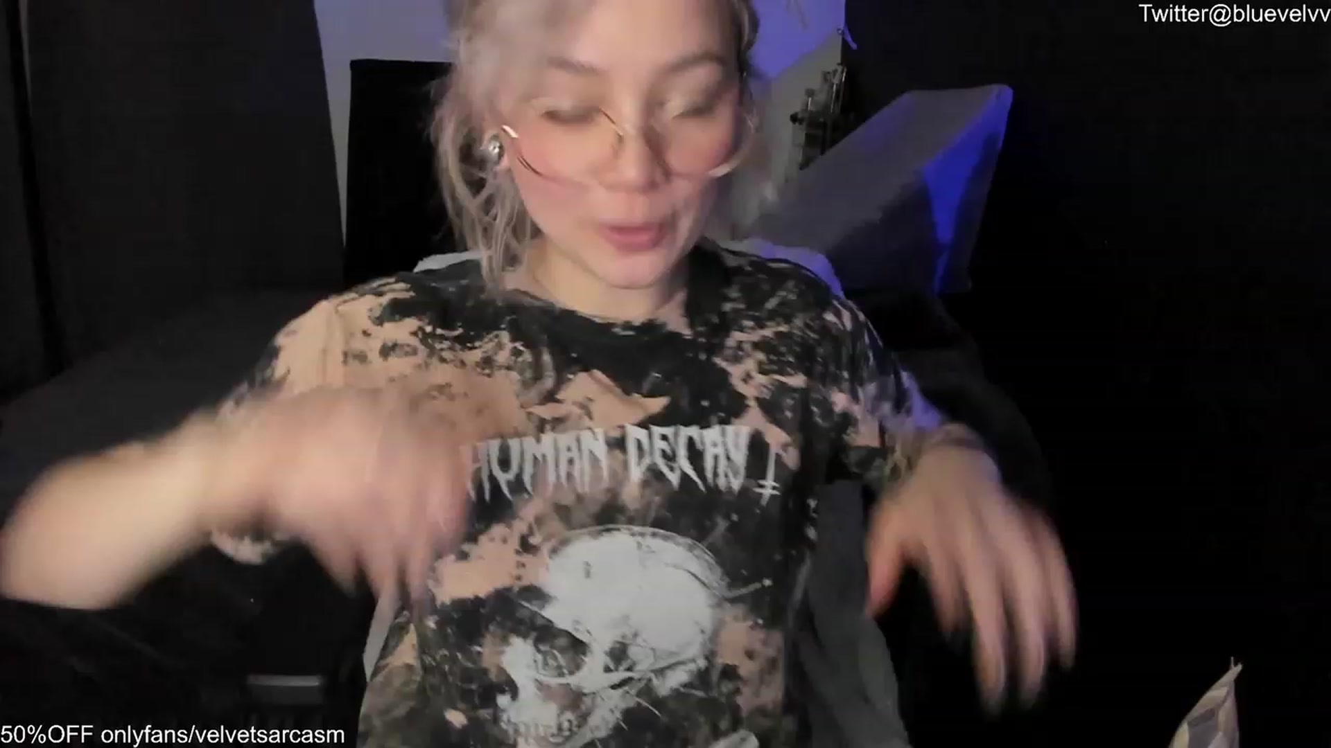 Gallery image thumbnail from VelvetSarcasm's myfreecams stream on, 08/13/2023, 02:57 image 11 of 20