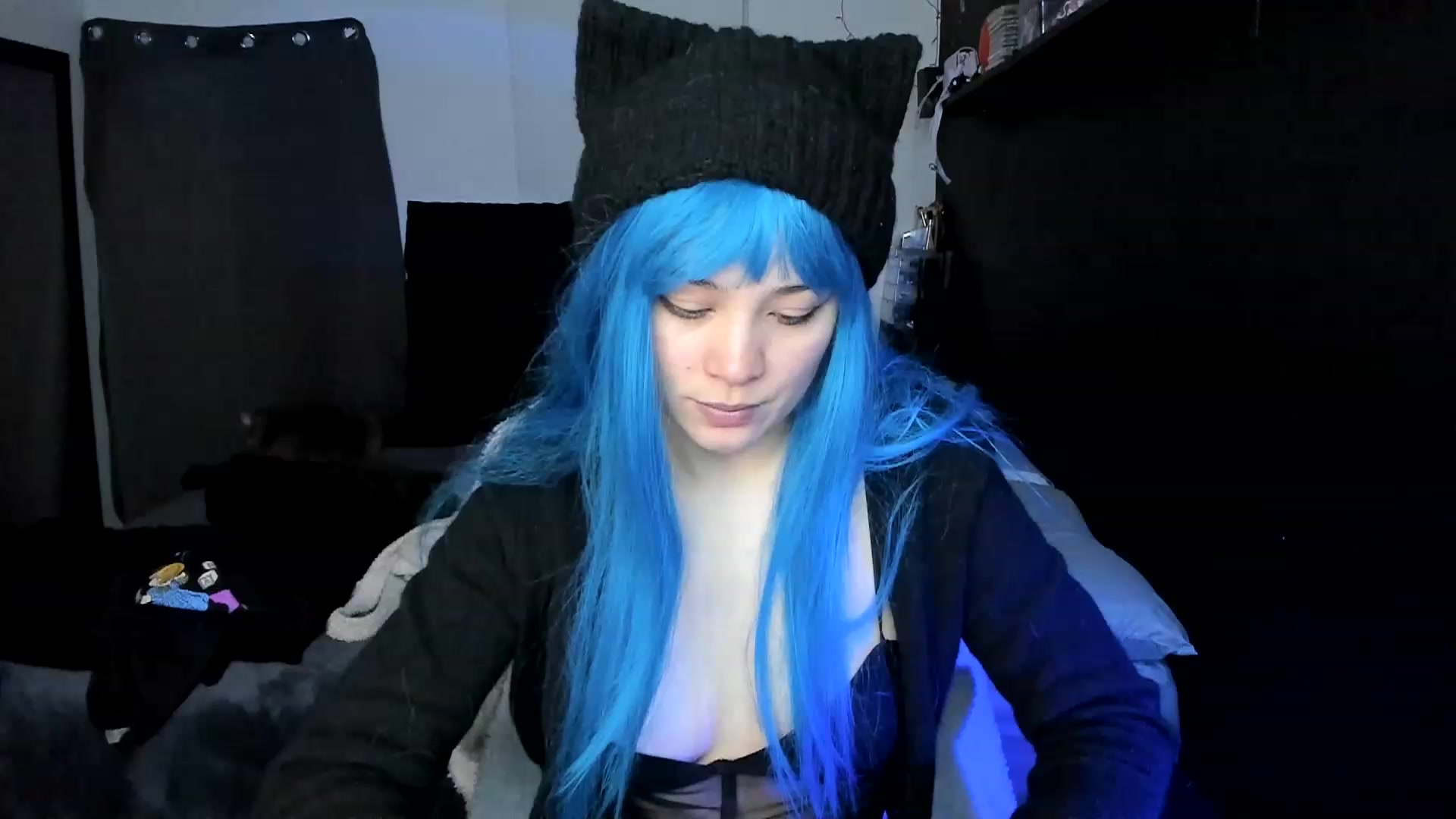 Gallery image thumbnail from VelvetSarcasm's myfreecams stream on, 08/19/2023, 07:28 image 16 of 20