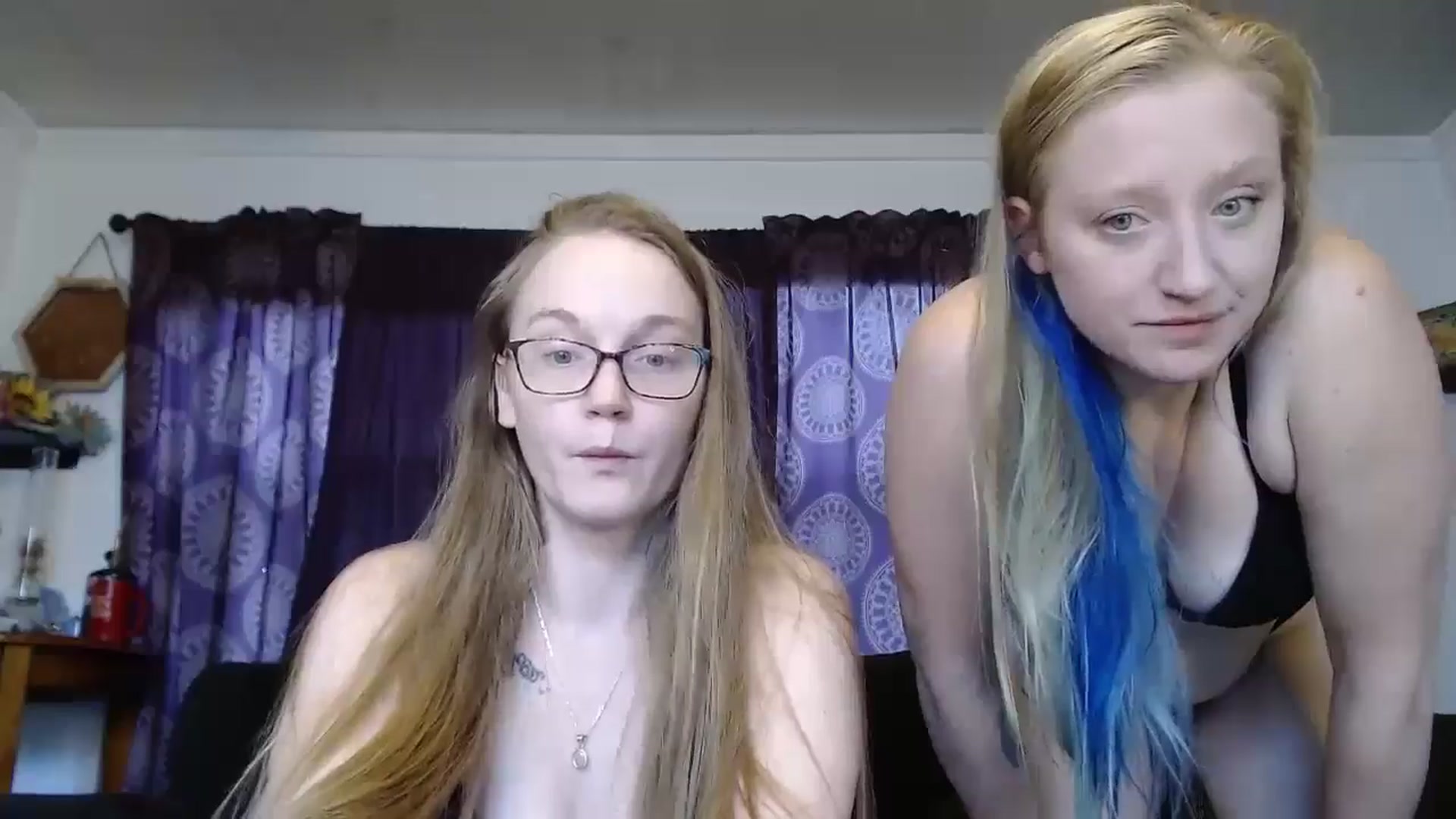 Gallery image thumbnail from VelvetVixxxen's myfreecams stream on, 11/01/2024, 22:48 image 8 of 20