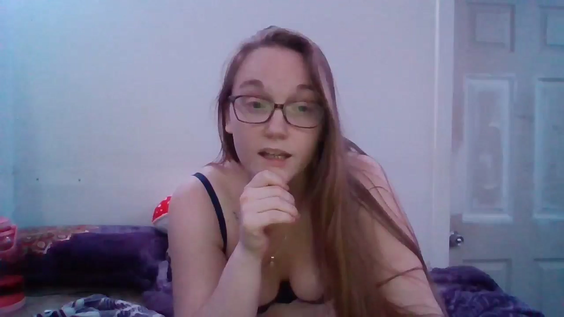 Gallery image thumbnail from VelvetVixxxen's myfreecams stream on, 11/05/2024, 10:18 image 10 of 20