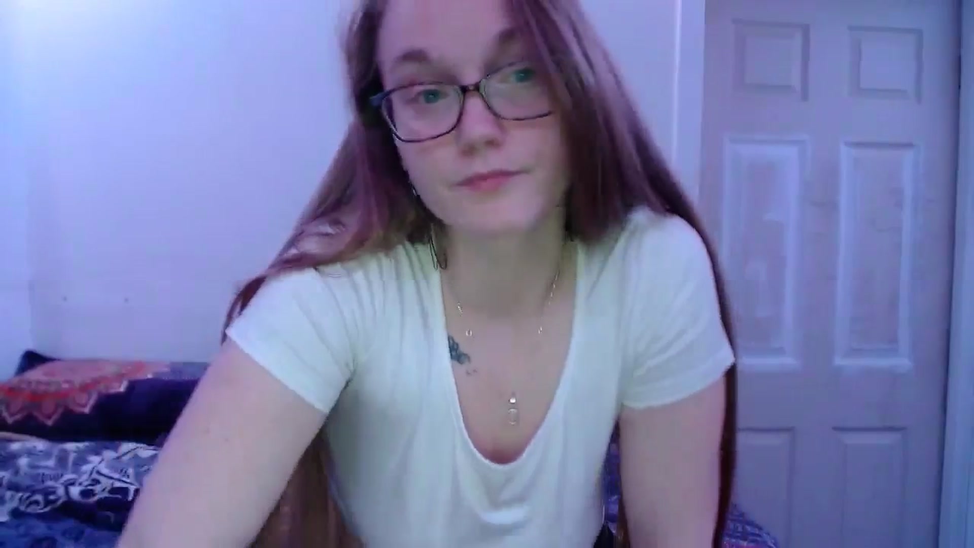 Gallery image thumbnail from VelvetVixxxen's myfreecams stream on, 11/09/2024, 09:27 image 14 of 20