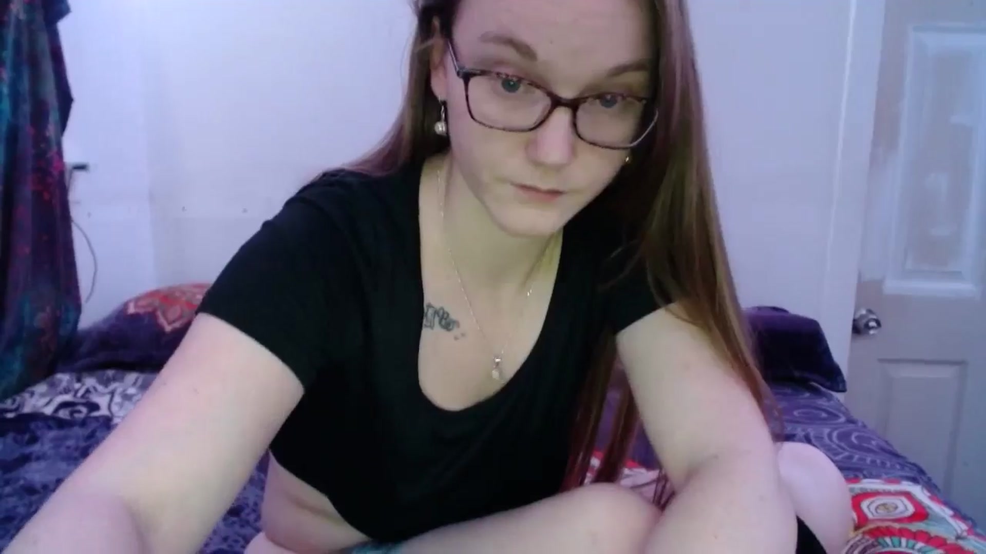 Gallery image thumbnail from VelvetVixxxen's myfreecams stream on, 11/11/2024, 07:47 image 16 of 20