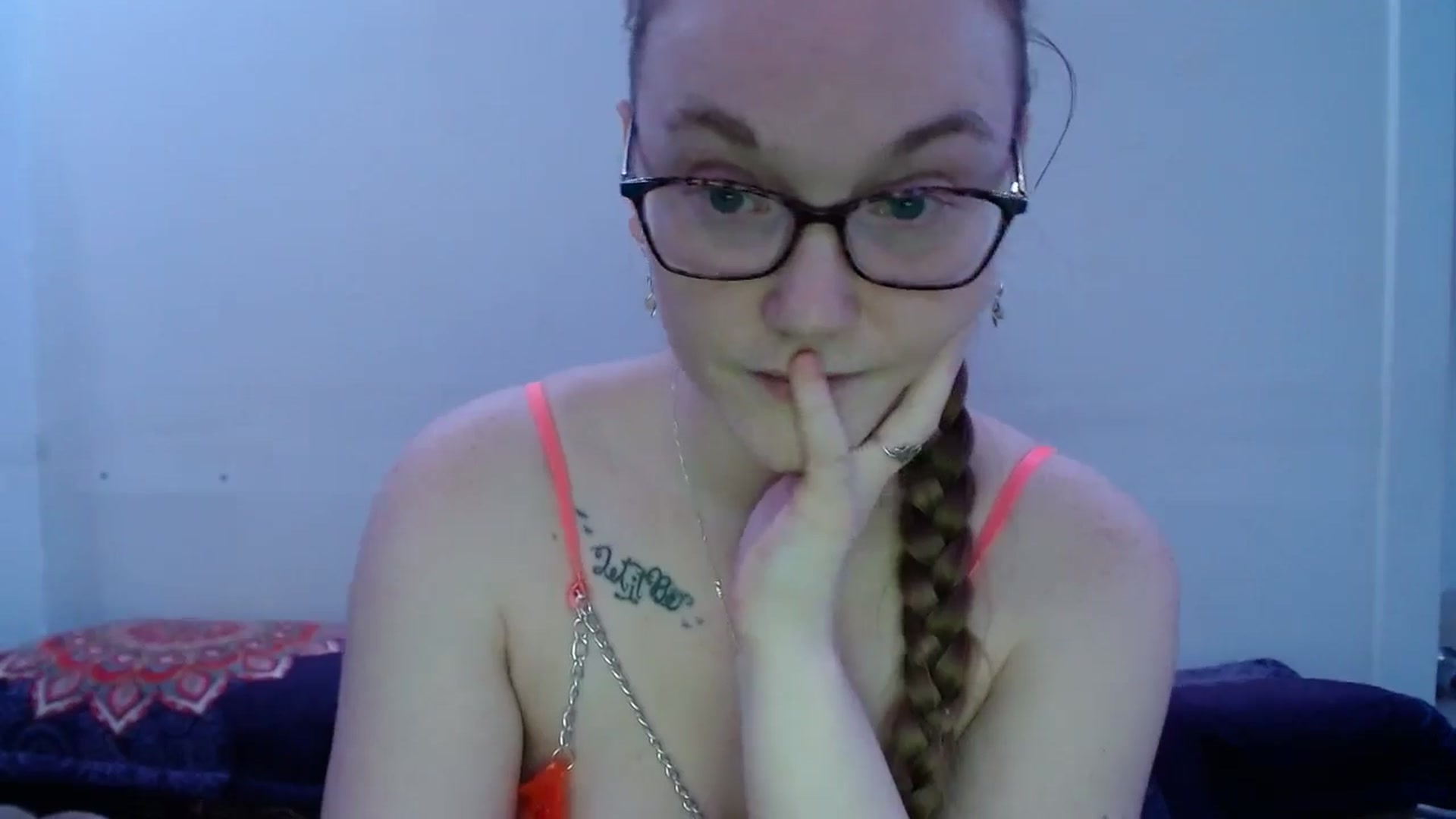 Gallery image thumbnail from VelvetVixxxen's myfreecams stream on, 11/13/2024, 07:03 image 10 of 20