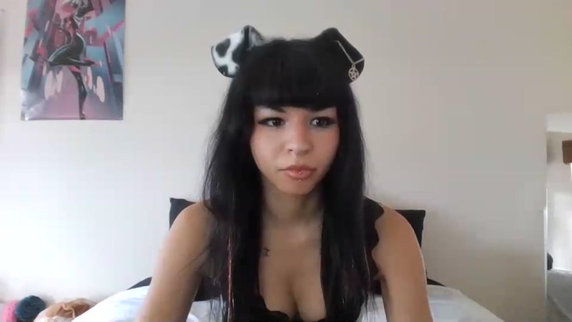 Gallery image thumbnail from Velvet_Kaida's myfreecams stream on, 06/14/2024, 20:58 image 2 of 20