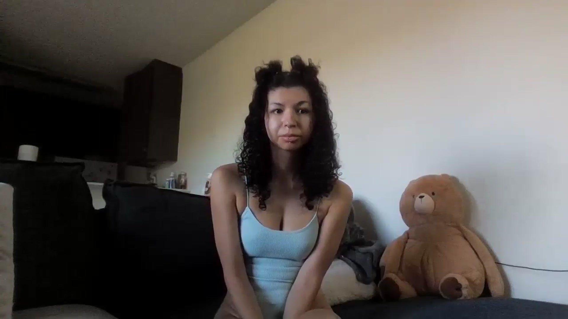 Gallery image thumbnail from Velvet_Kaida's myfreecams stream on, 06/17/2024, 19:22 image 9 of 20