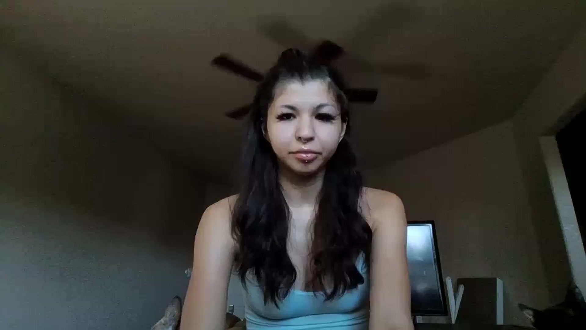Gallery image thumbnail from Velvet_Kaida's myfreecams stream on, 09/12/2024, 16:16 image 1 of 20