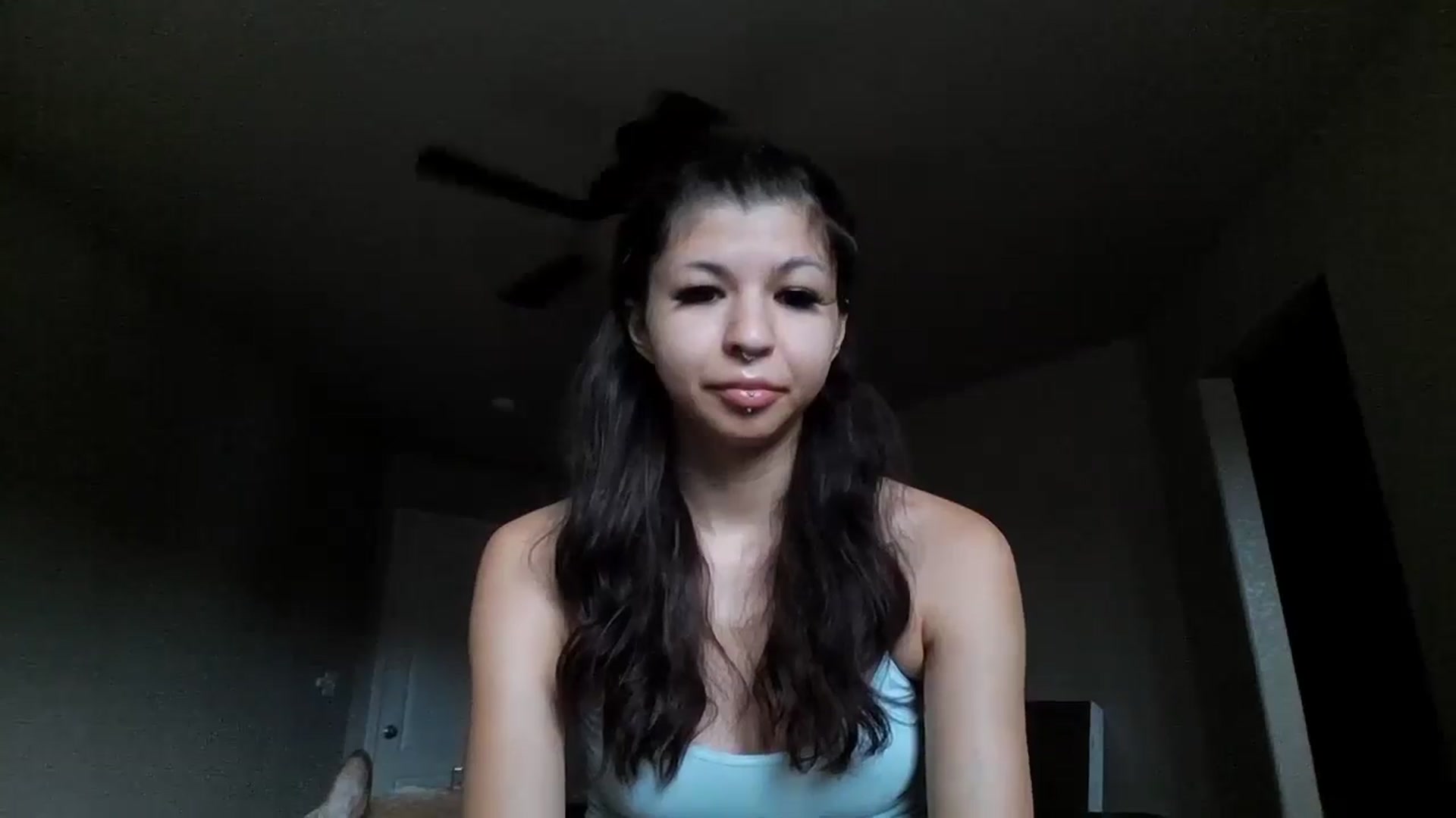 Gallery image thumbnail from Velvet_Kaida's myfreecams stream on, 09/12/2024, 16:16 image 17 of 20
