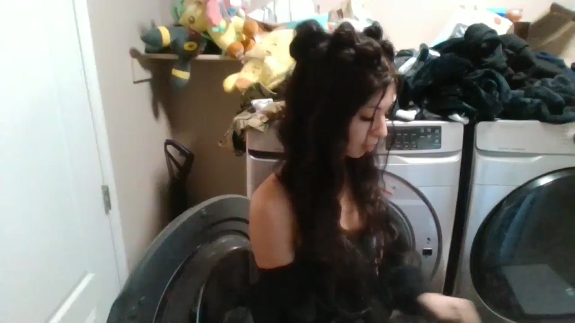 Gallery image thumbnail from Velvet_Kaida's myfreecams stream on, 11/20/2024, 20:10 image 12 of 20