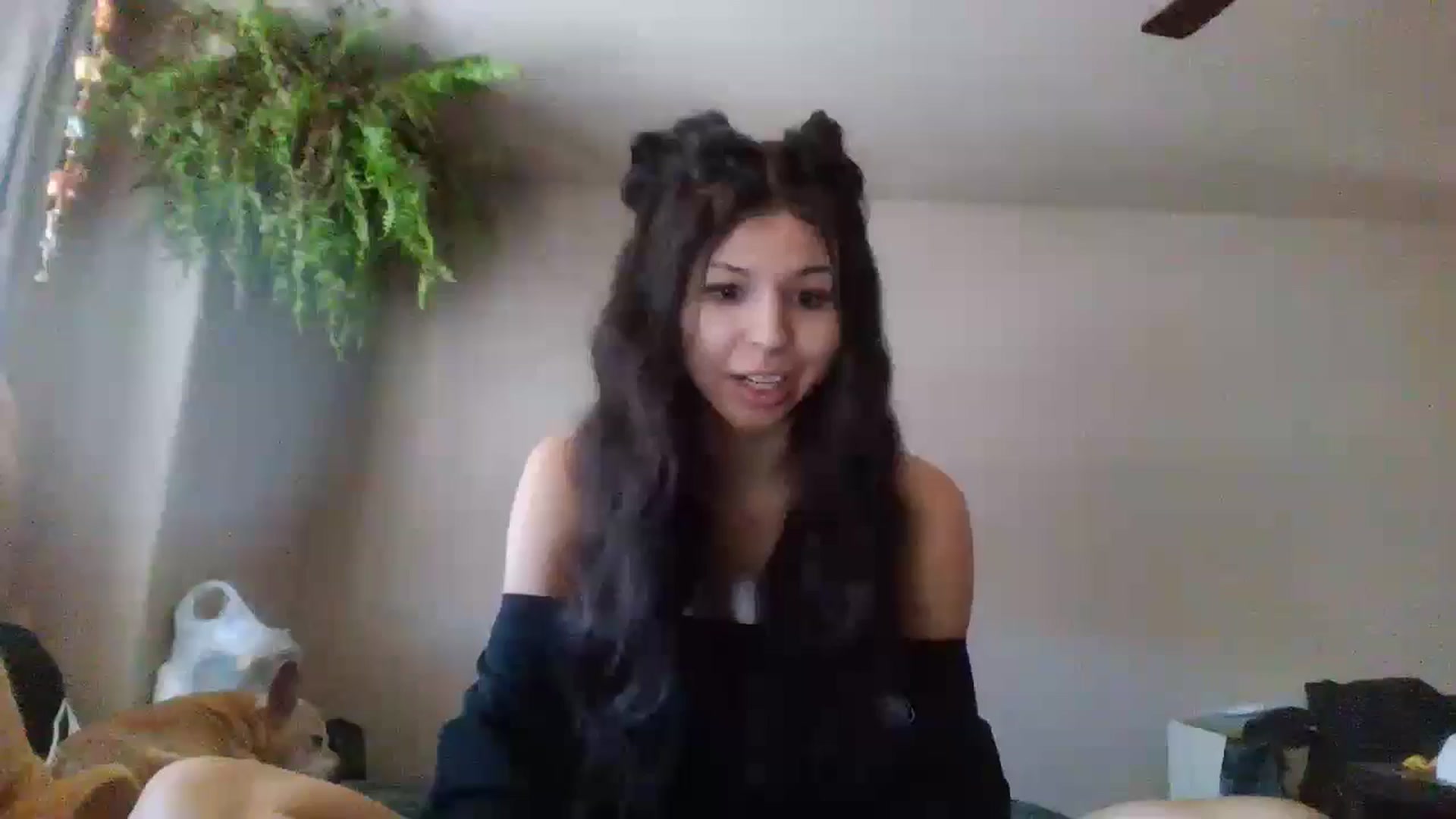 Gallery image thumbnail from Velvet_Kaida's myfreecams stream on, 11/20/2024, 20:10 image 20 of 20