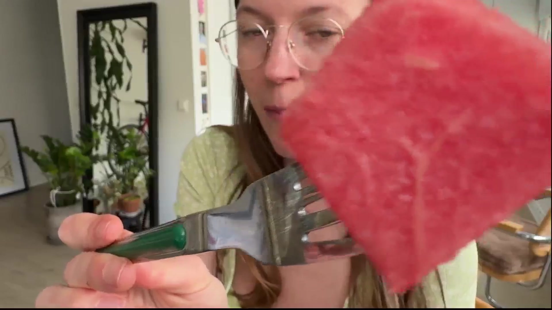 Gallery image thumbnail from Velvet_Orbit's myfreecams stream on, 05/21/2025, 14:00 image 18 of 20