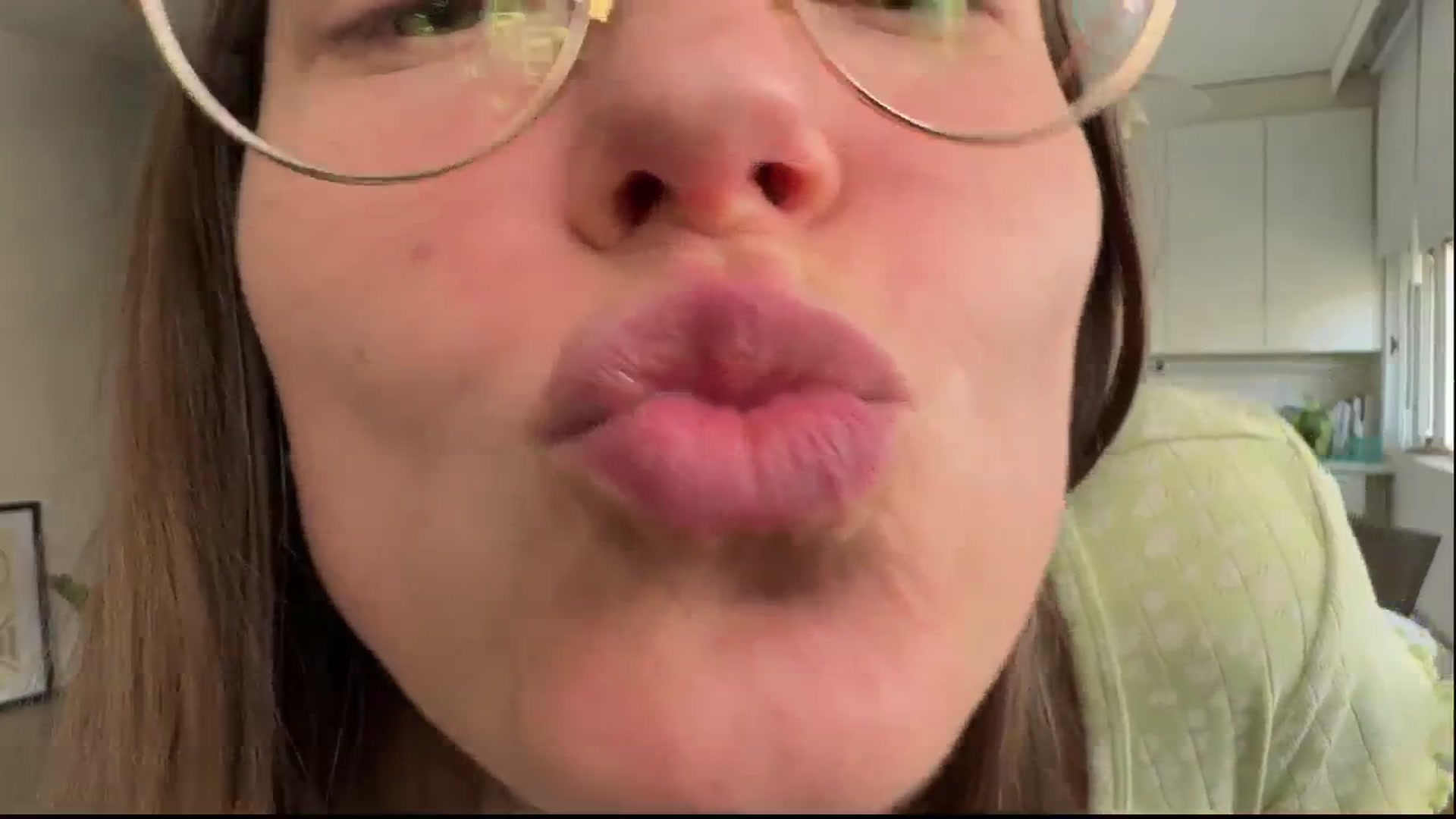 Gallery image thumbnail from Velvet_Orbit's myfreecams stream on, 05/21/2025, 14:00 image 15 of 20