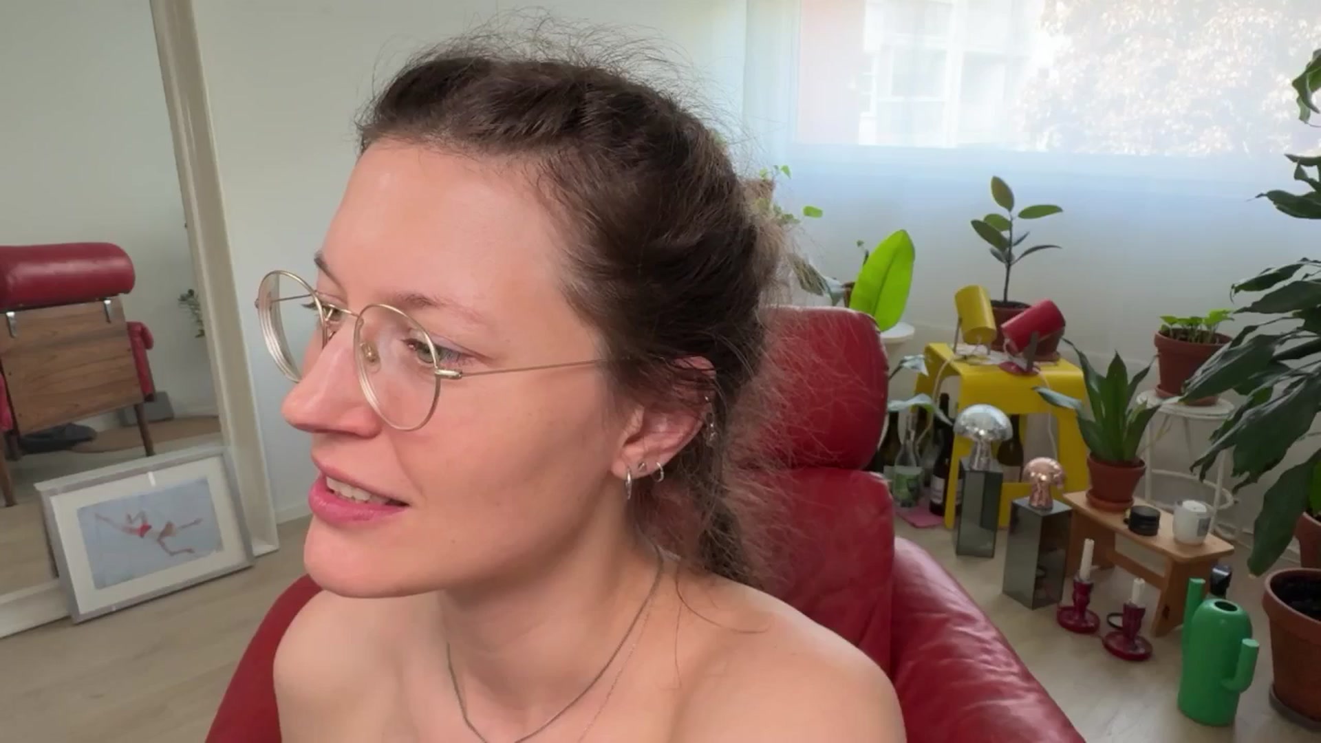 Gallery image thumbnail from Velvet_Orbit's myfreecams stream on, 05/30/2025, 13:55 image 18 of 20