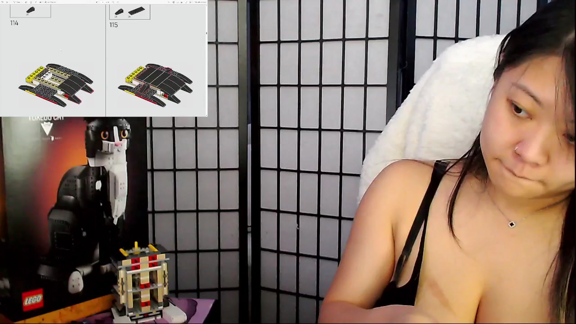 Gallery image thumbnail from VelvetteKitty's myfreecams stream on, 12/26/2025, 10:36 image 20 of 20