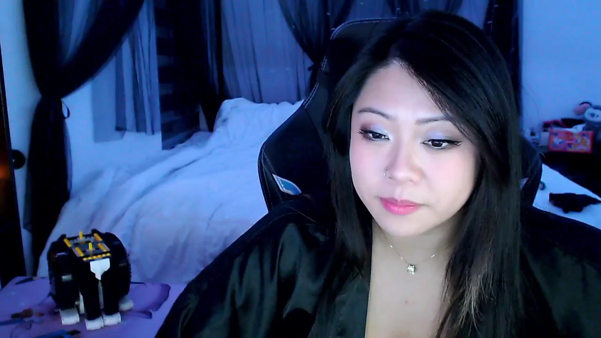 Gallery image thumbnail from VelvetteKitty's myfreecams stream on, 01/01/2026, 12:13 image 5 of 20