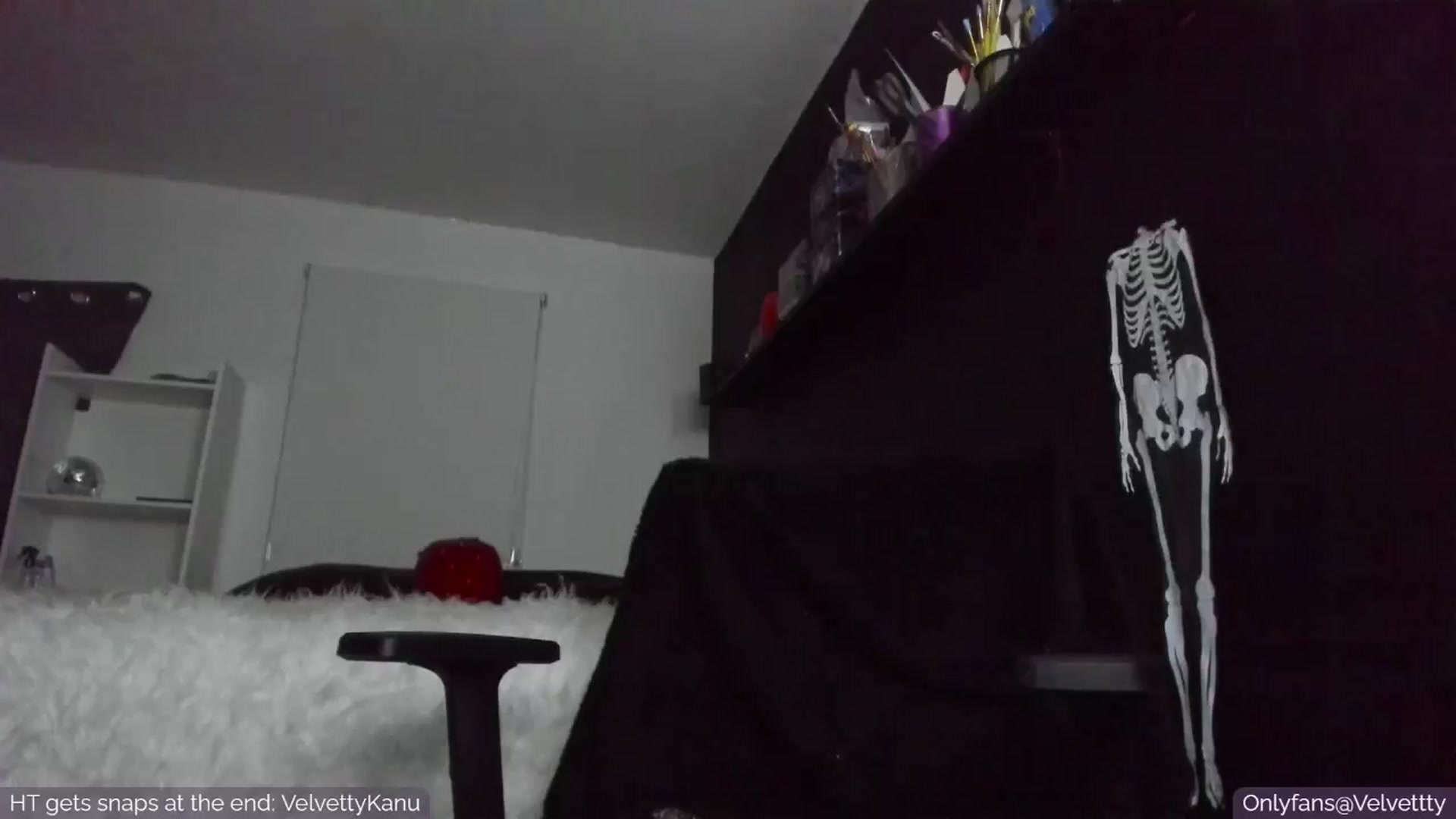 Gallery image thumbnail from Velvetty's myfreecams stream on, 05/27/2024, 08:13 image 13 of 20