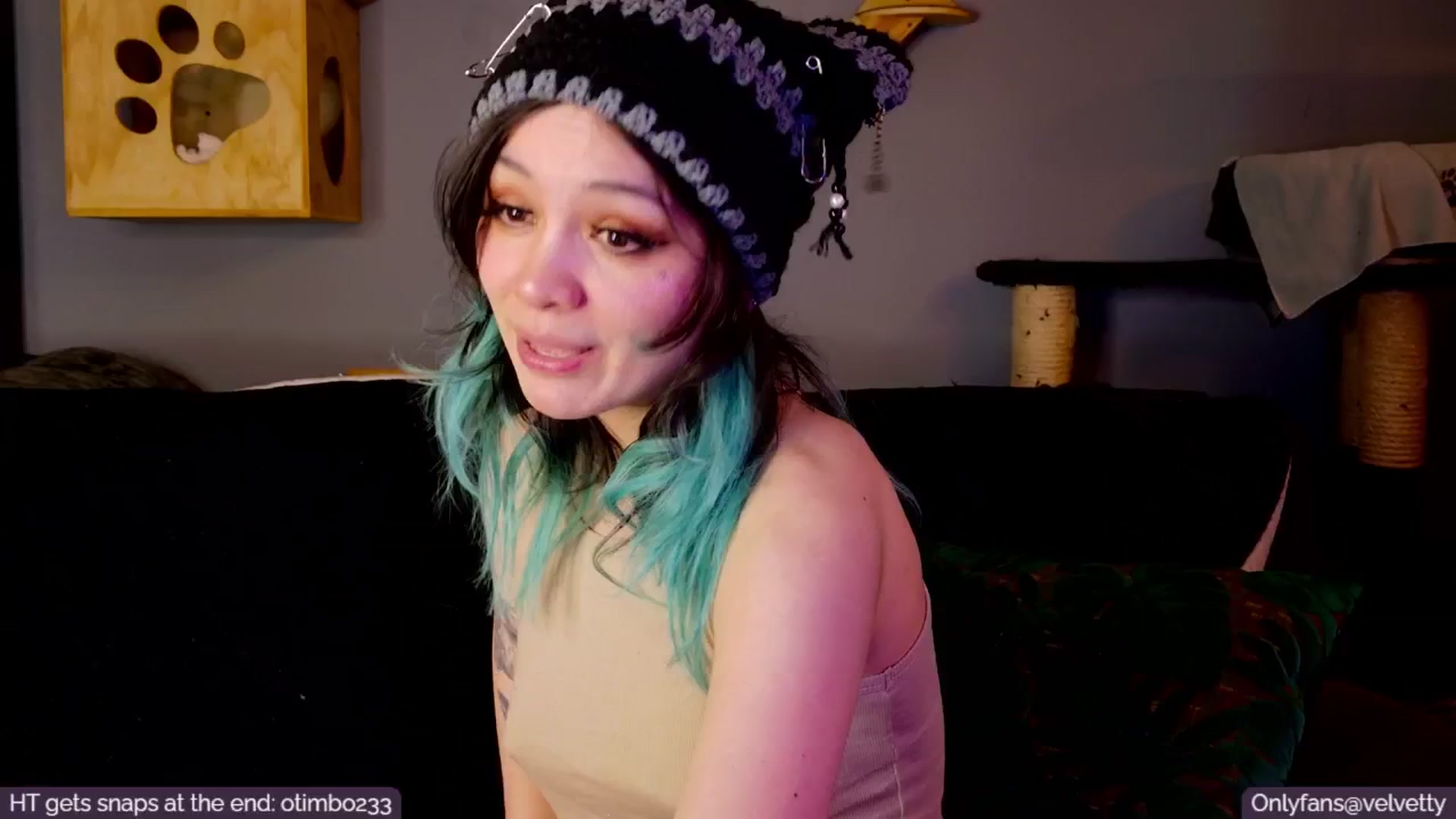 Gallery image thumbnail from Velvetty's myfreecams stream on, 01/22/2025, 06:56 image 4 of 20