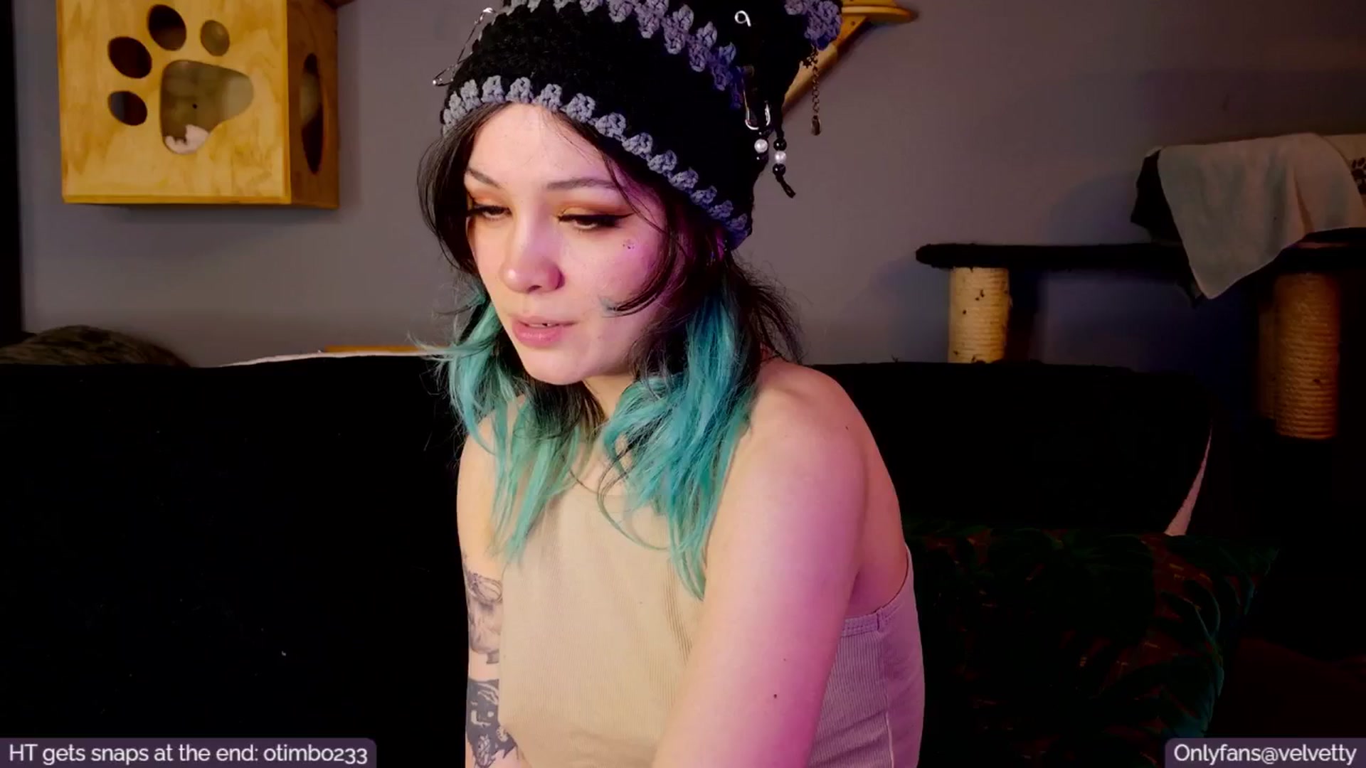 Gallery image thumbnail from Velvetty's myfreecams stream on, 01/22/2025, 06:56 image 5 of 20