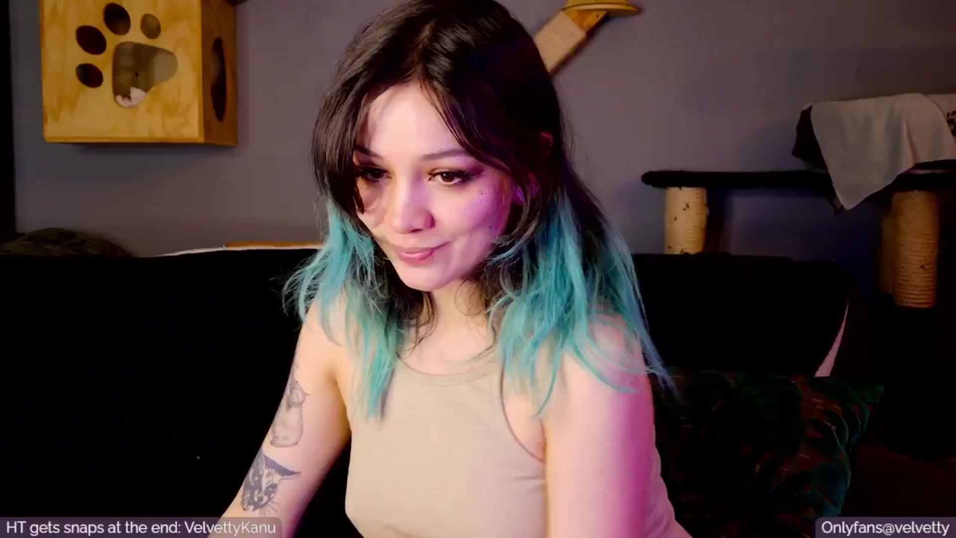 Gallery image thumbnail from Velvetty's myfreecams stream on, 01/22/2025, 06:56 image 19 of 20