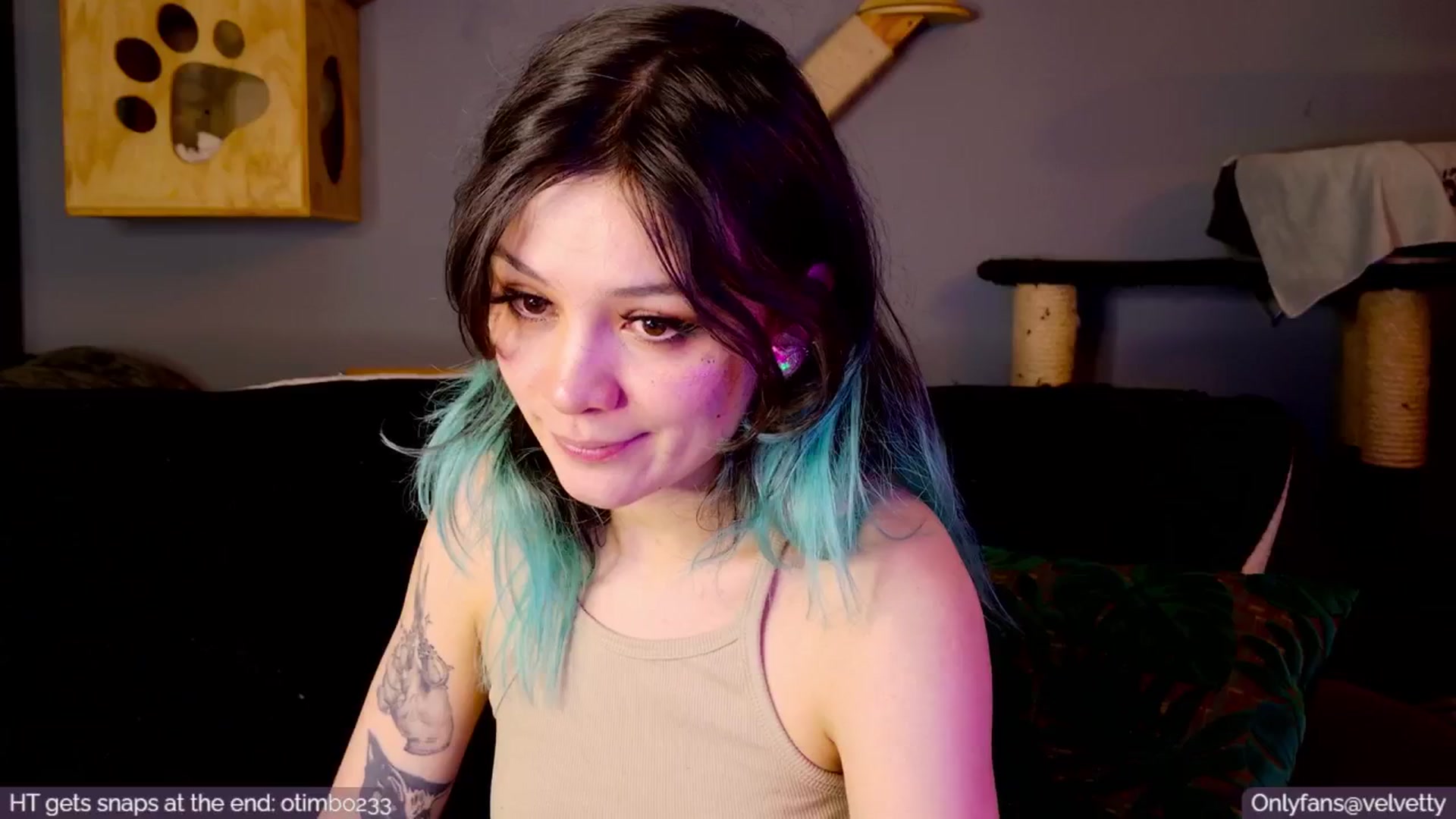 Gallery image thumbnail from Velvetty's myfreecams stream on, 01/22/2025, 06:56 image 16 of 20