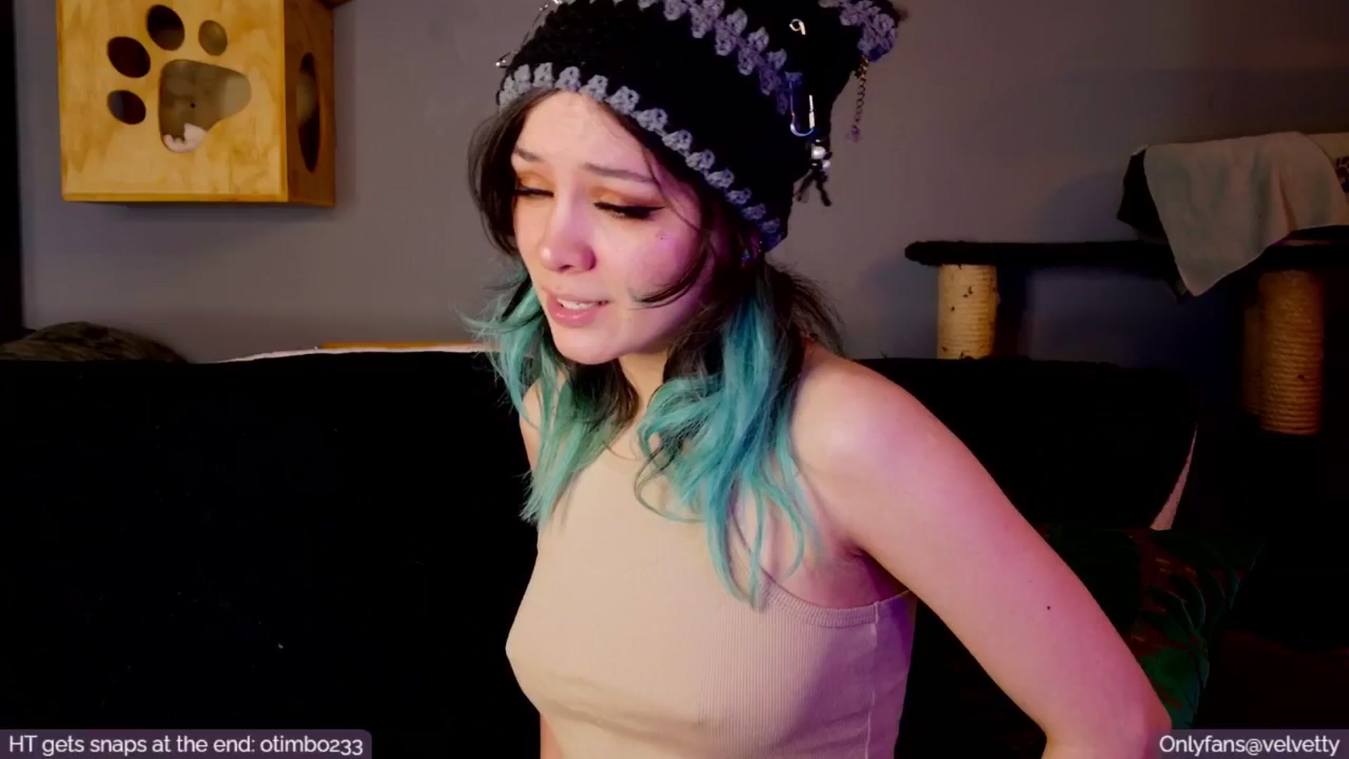Gallery image thumbnail from Velvetty's myfreecams stream on, 01/22/2025, 06:56 image 8 of 20