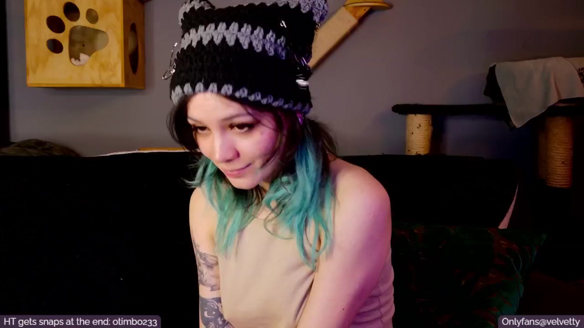 Gallery image thumbnail from Velvetty's myfreecams stream on, 01/22/2025, 06:56 image 6 of 20
