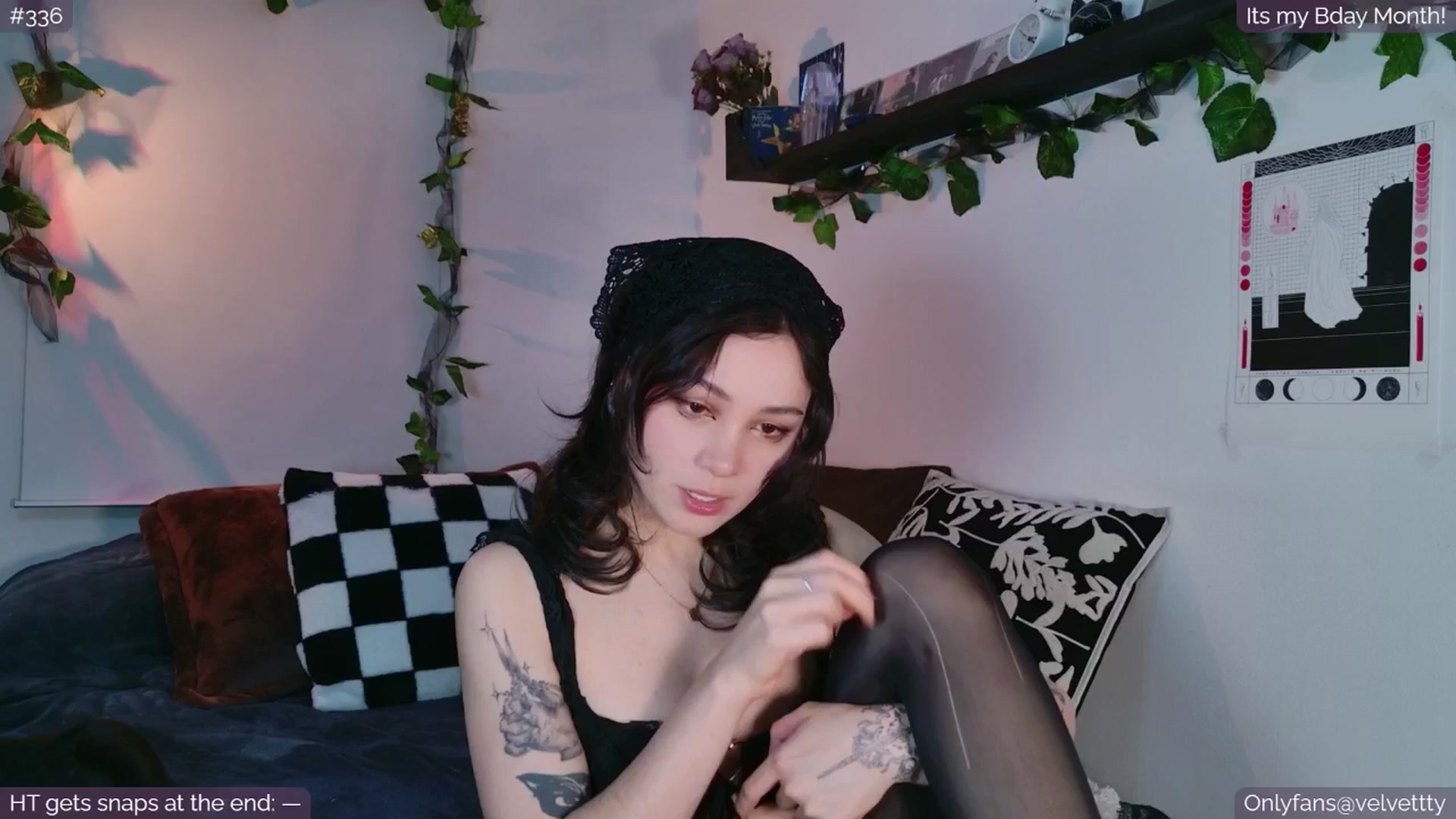 Gallery image thumbnail from Velvetty's myfreecams stream on, 08/20/2025, 05:53 image 1 of 20