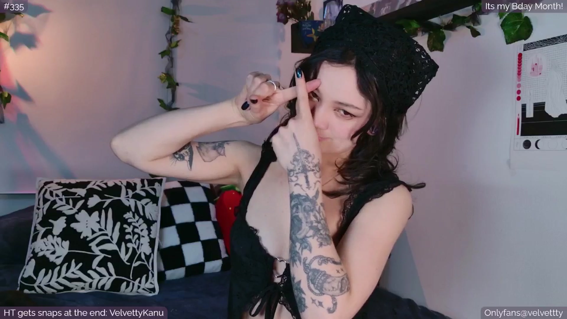 Gallery image thumbnail from Velvetty's myfreecams stream on, 08/20/2025, 05:53 image 6 of 20