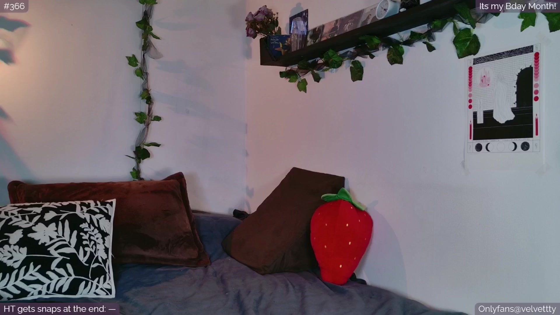 Gallery image thumbnail from Velvetty's myfreecams stream on, 08/24/2025, 05:34 image 1 of 20