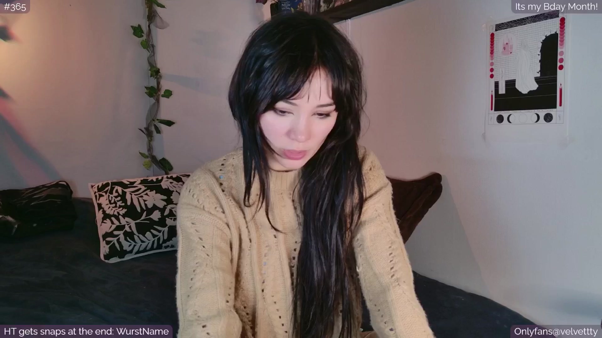Gallery image thumbnail from Velvetty's myfreecams stream on, 08/26/2025, 04:34 image 15 of 20