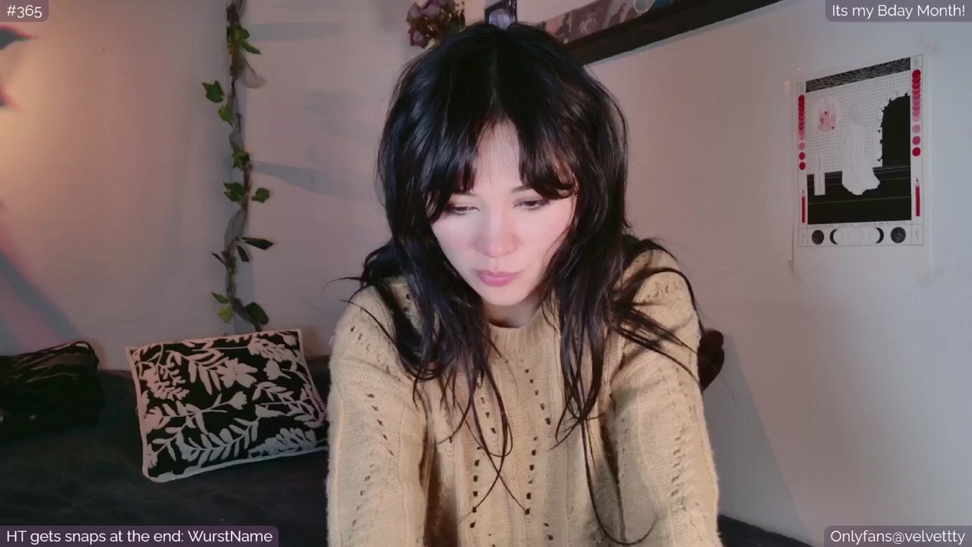Gallery image thumbnail from Velvetty's myfreecams stream on, 08/26/2025, 04:34 image 16 of 20