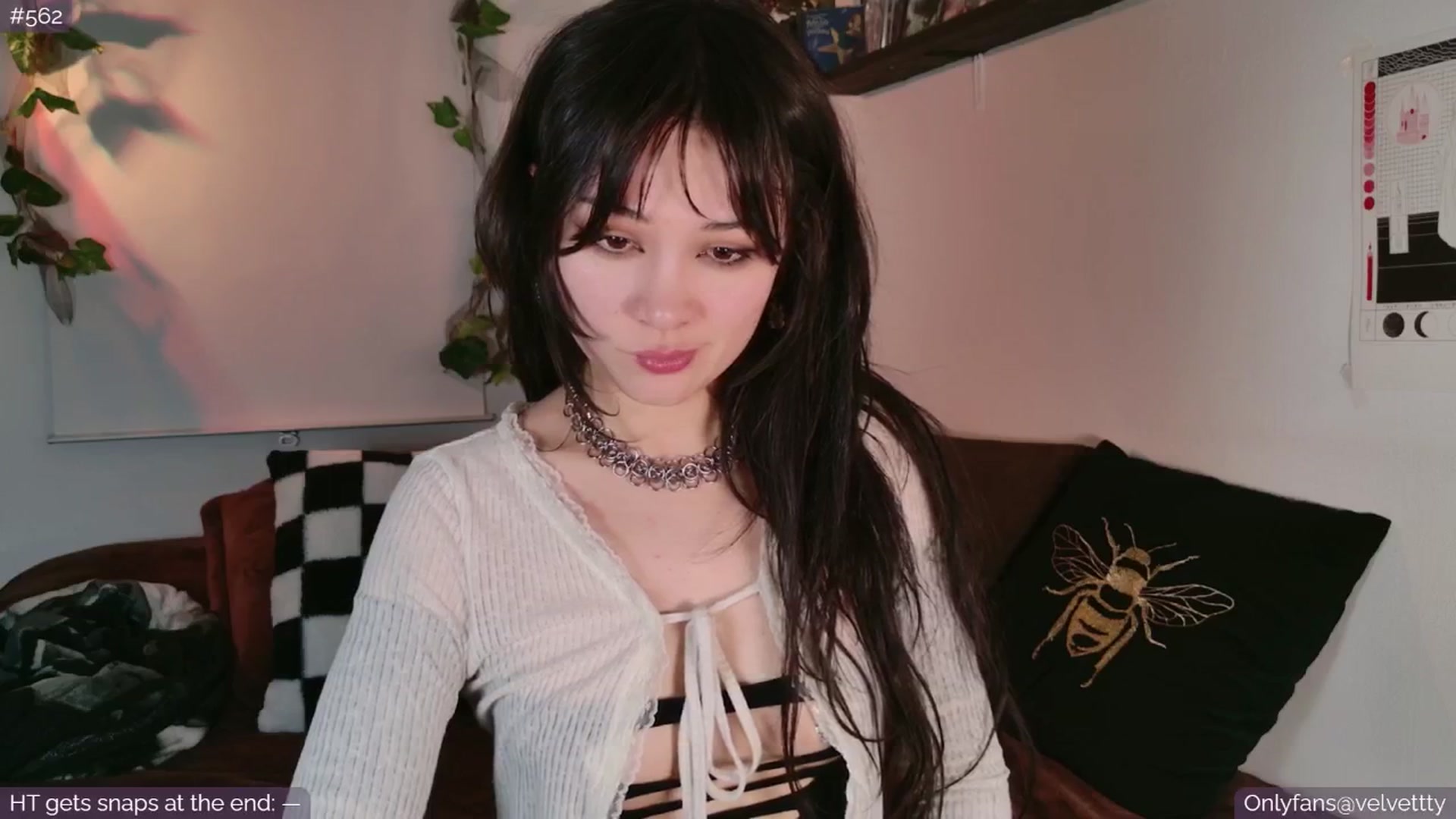 Gallery image thumbnail from Velvetty's myfreecams stream on, 09/11/2025, 04:43 image 5 of 20