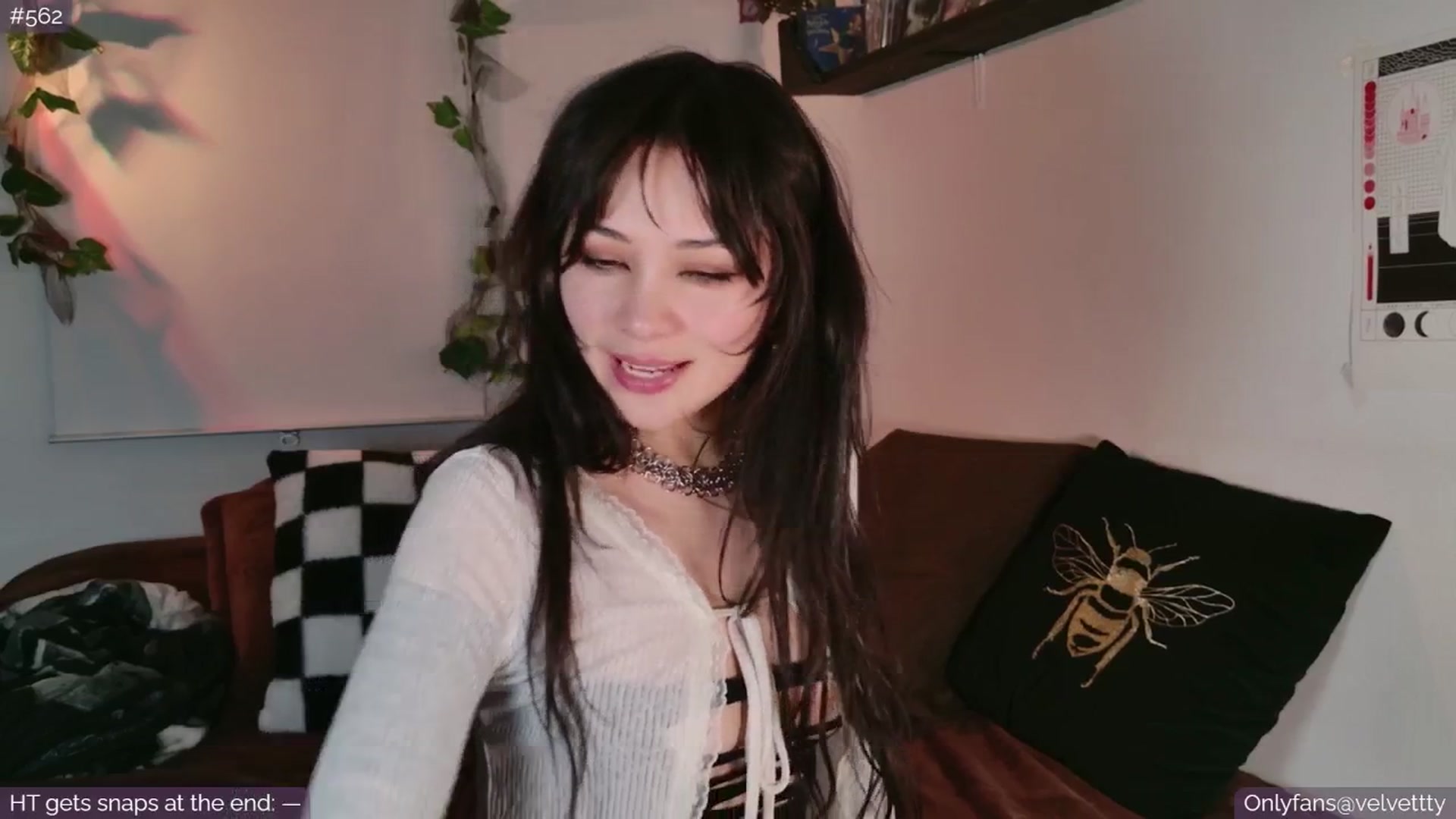Gallery image thumbnail from Velvetty's myfreecams stream on, 09/11/2025, 04:43 image 2 of 20