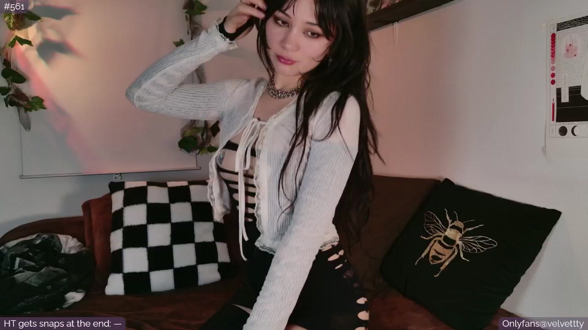 Gallery image thumbnail from Velvetty's myfreecams stream on, 09/11/2025, 04:43 image 1 of 20