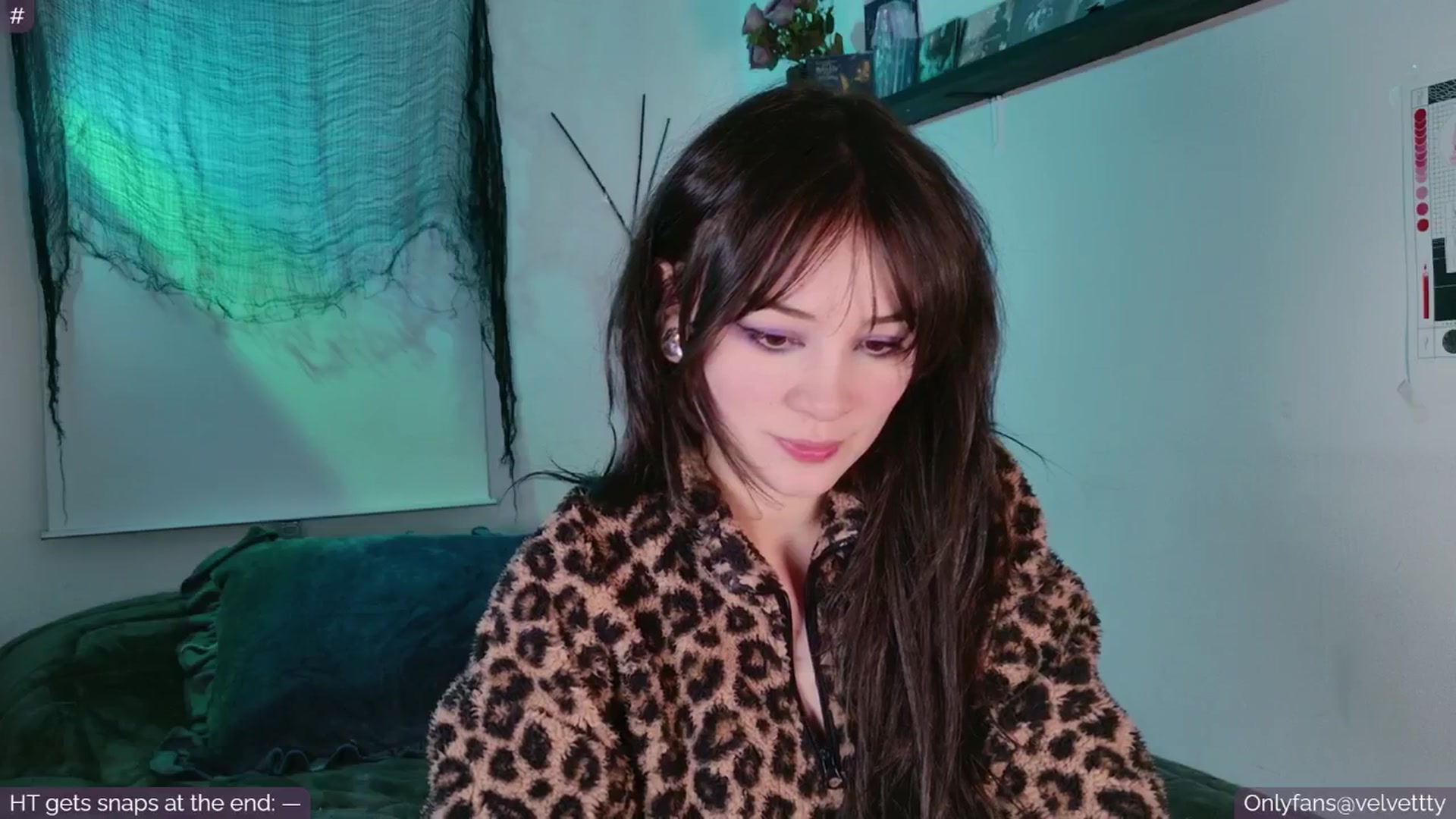 Gallery image thumbnail from Velvetty's myfreecams stream on, 10/04/2025, 07:09 image 2 of 20