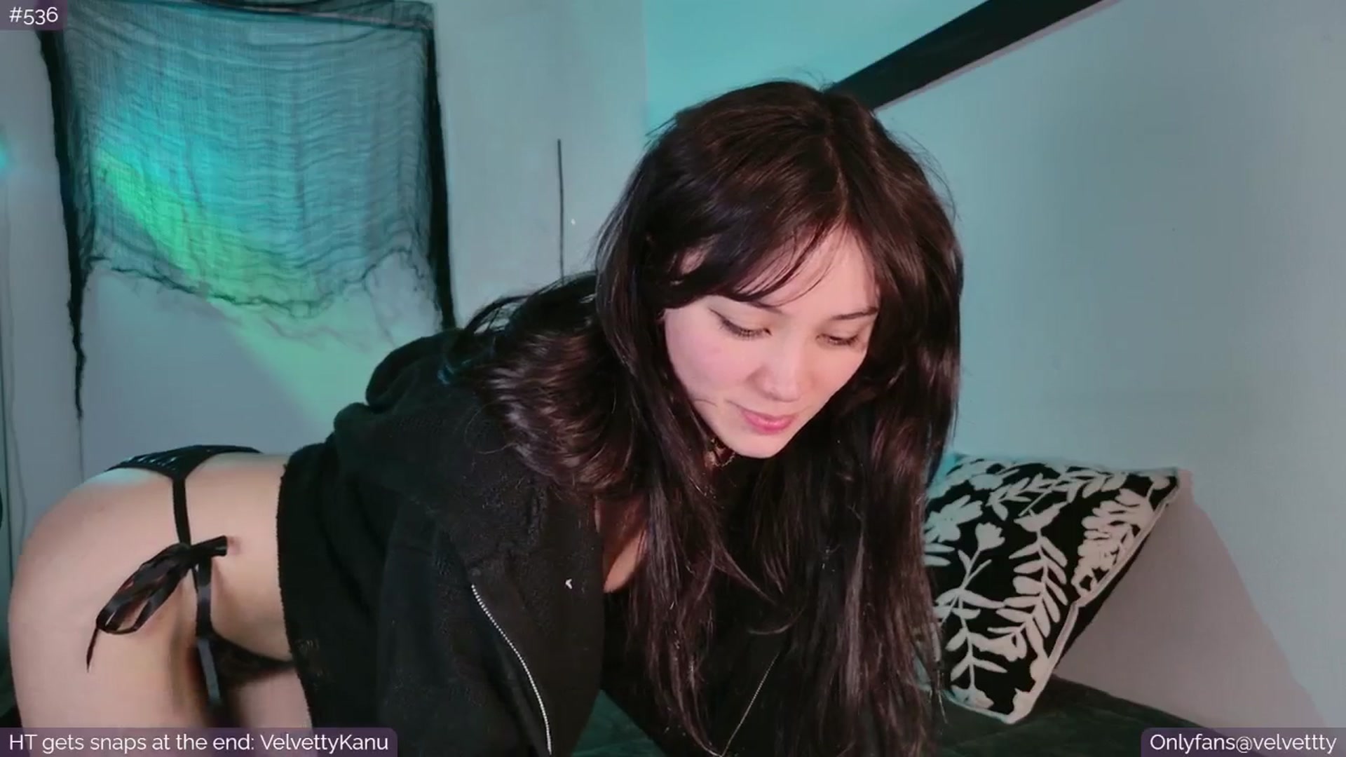 Gallery image thumbnail from Velvetty's myfreecams stream on, 10/10/2025, 05:31 image 10 of 20
