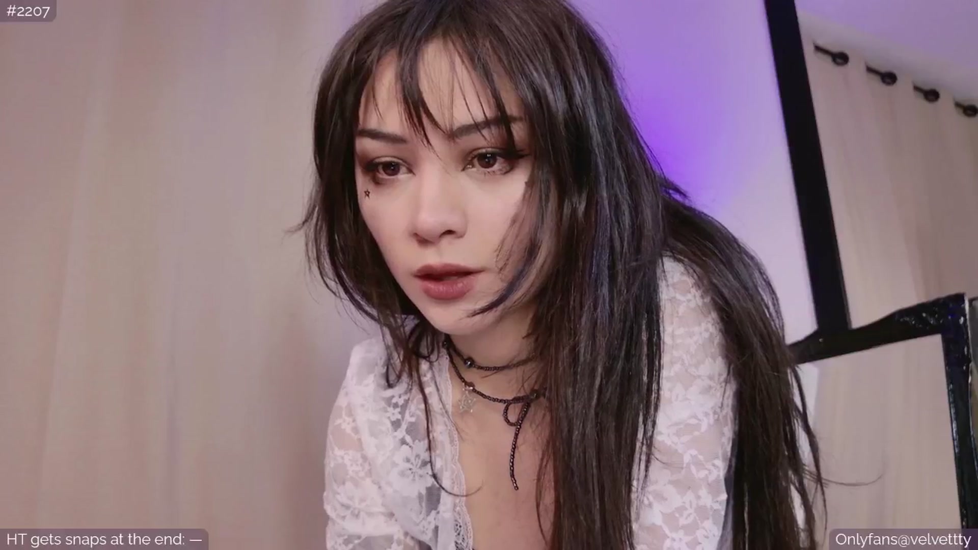 Gallery image thumbnail from Velvetty's myfreecams stream on, 11/20/2025, 03:43 image 10 of 20