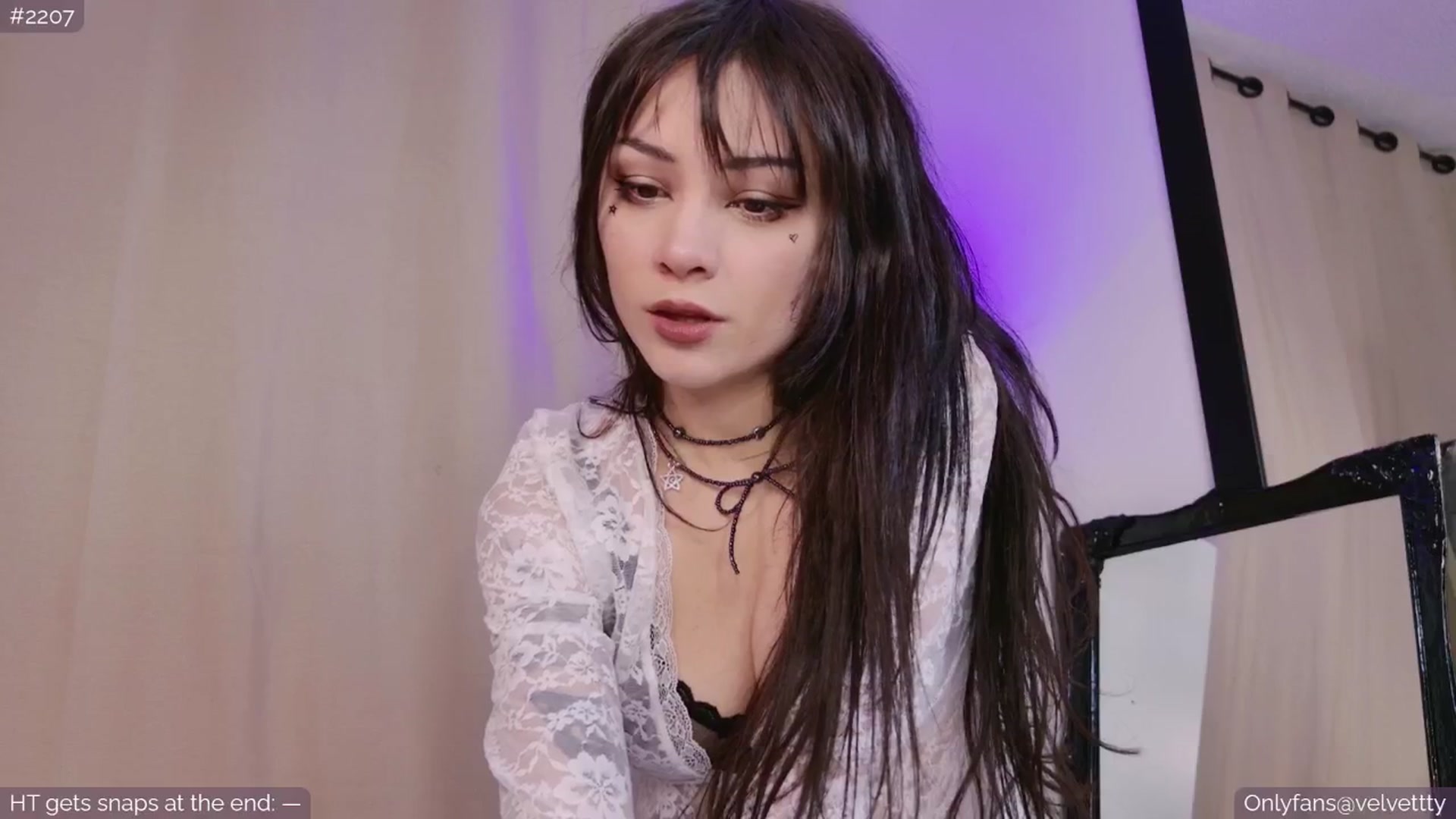 Gallery image thumbnail from Velvetty's myfreecams stream on, 11/20/2025, 03:43 image 9 of 20