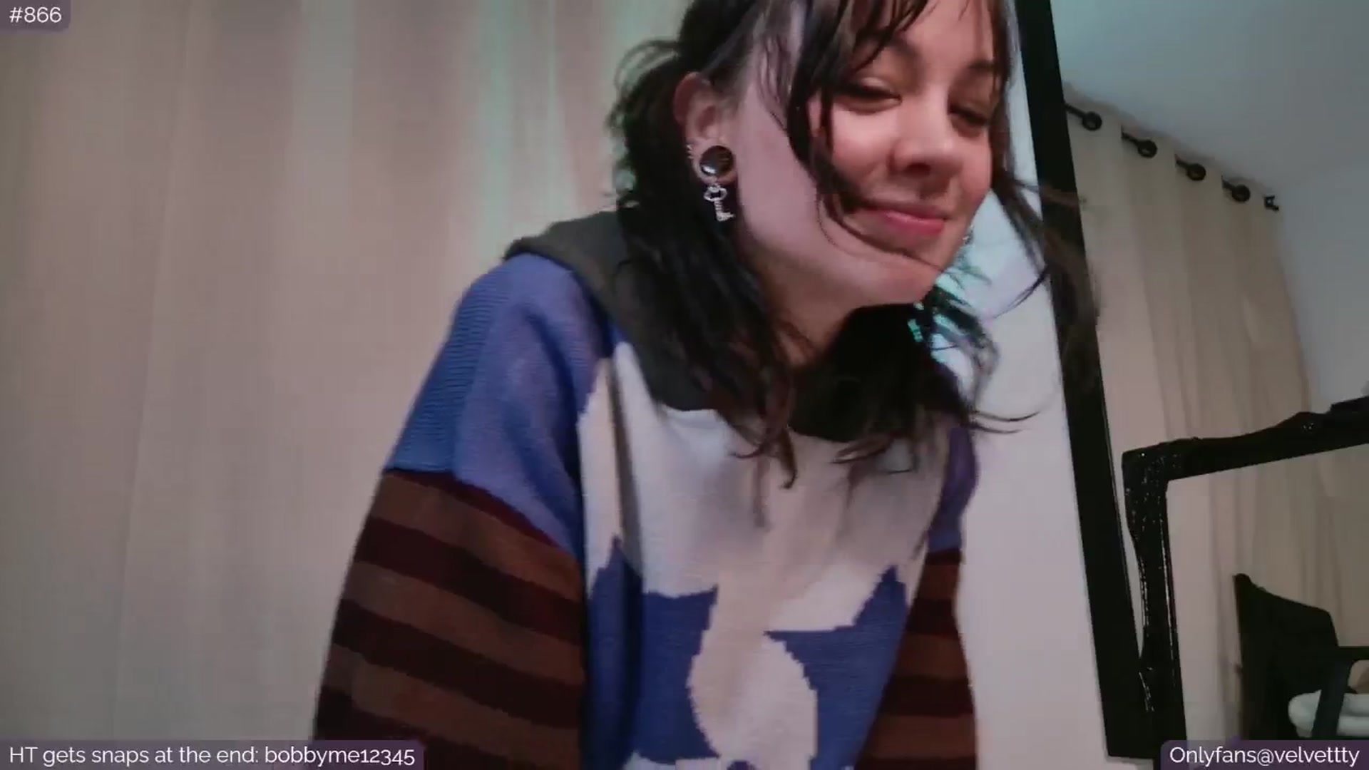 Gallery image thumbnail from Velvetty's myfreecams stream on, 11/21/2025, 06:08 image 5 of 20