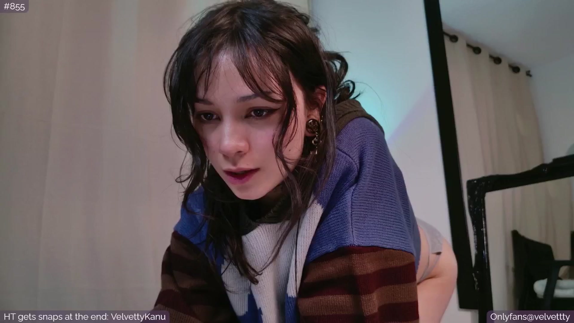 Gallery image thumbnail from Velvetty's myfreecams stream on, 11/21/2025, 06:08 image 16 of 20