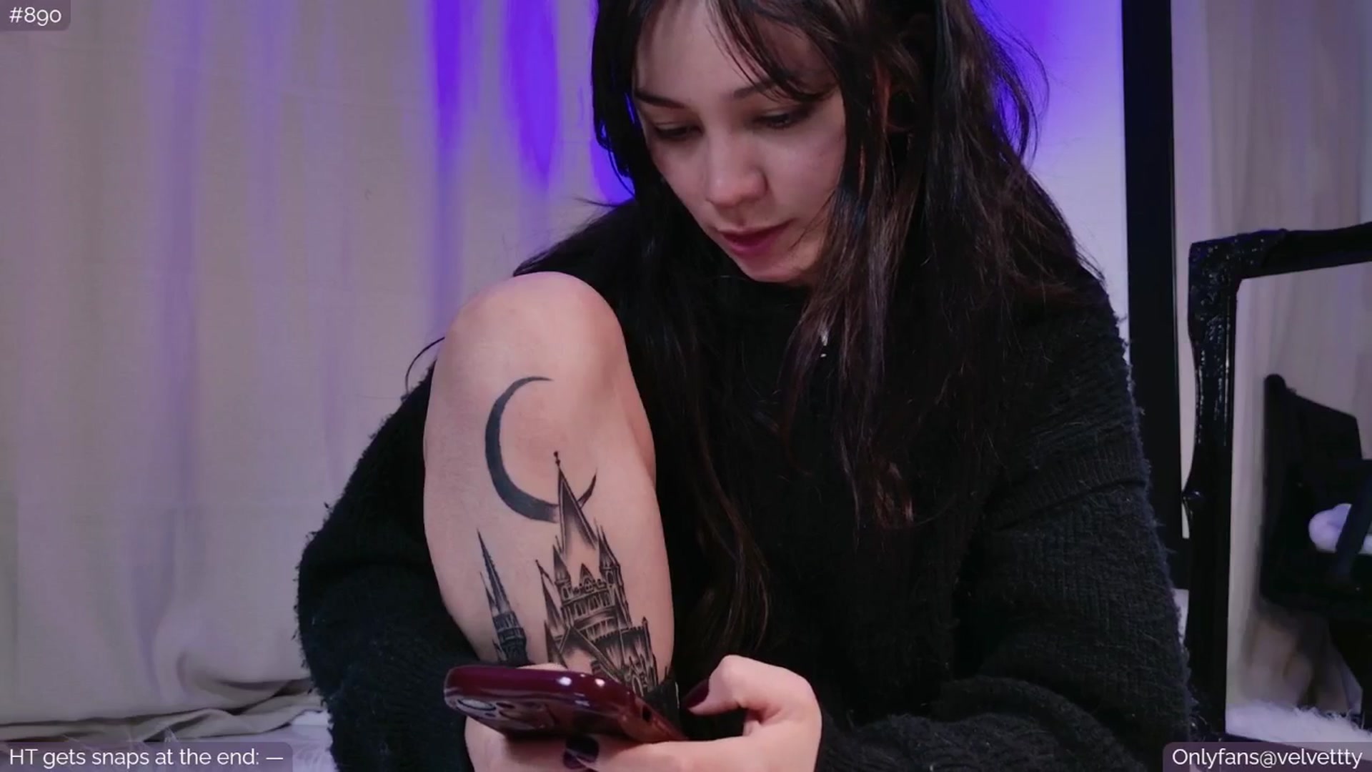 Gallery image thumbnail from Velvetty's myfreecams stream on, 11/22/2025, 04:54 image 5 of 20